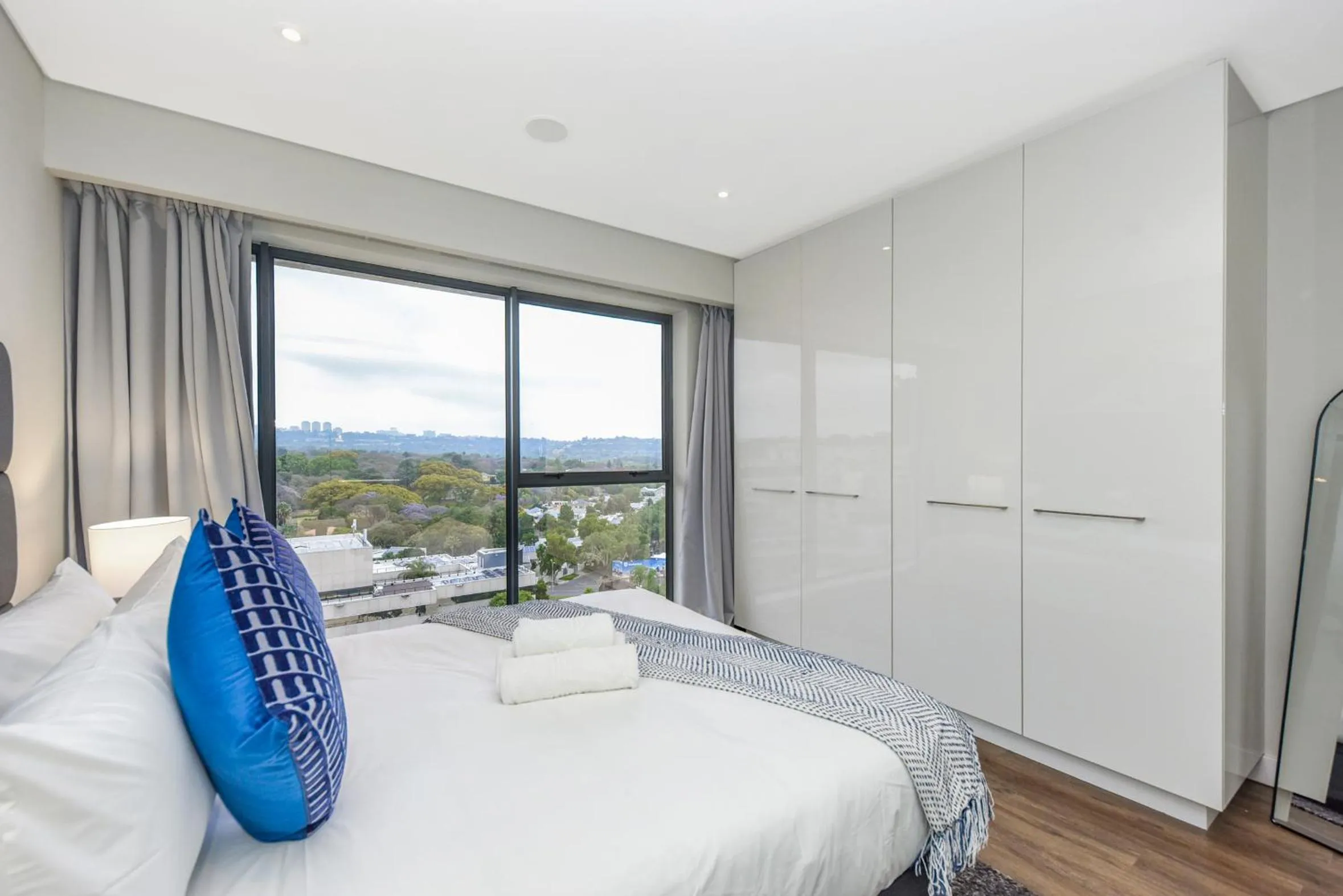 Bedroom, Bed in The Park Central Residence - WITH GENERATOR