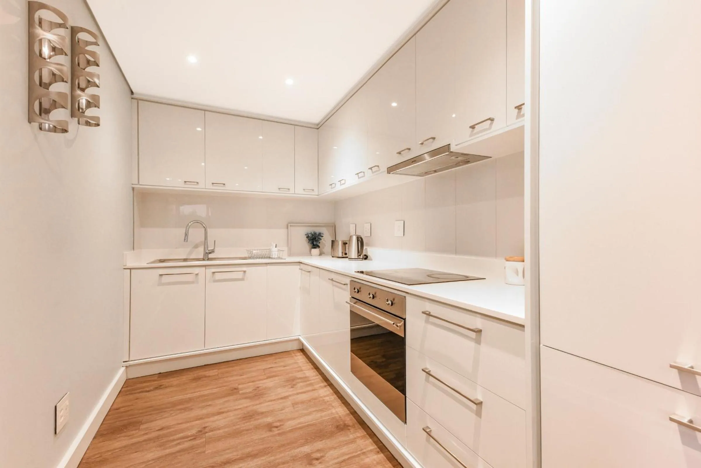 Kitchen or kitchenette in The Park Central Residence - WITH GENERATOR