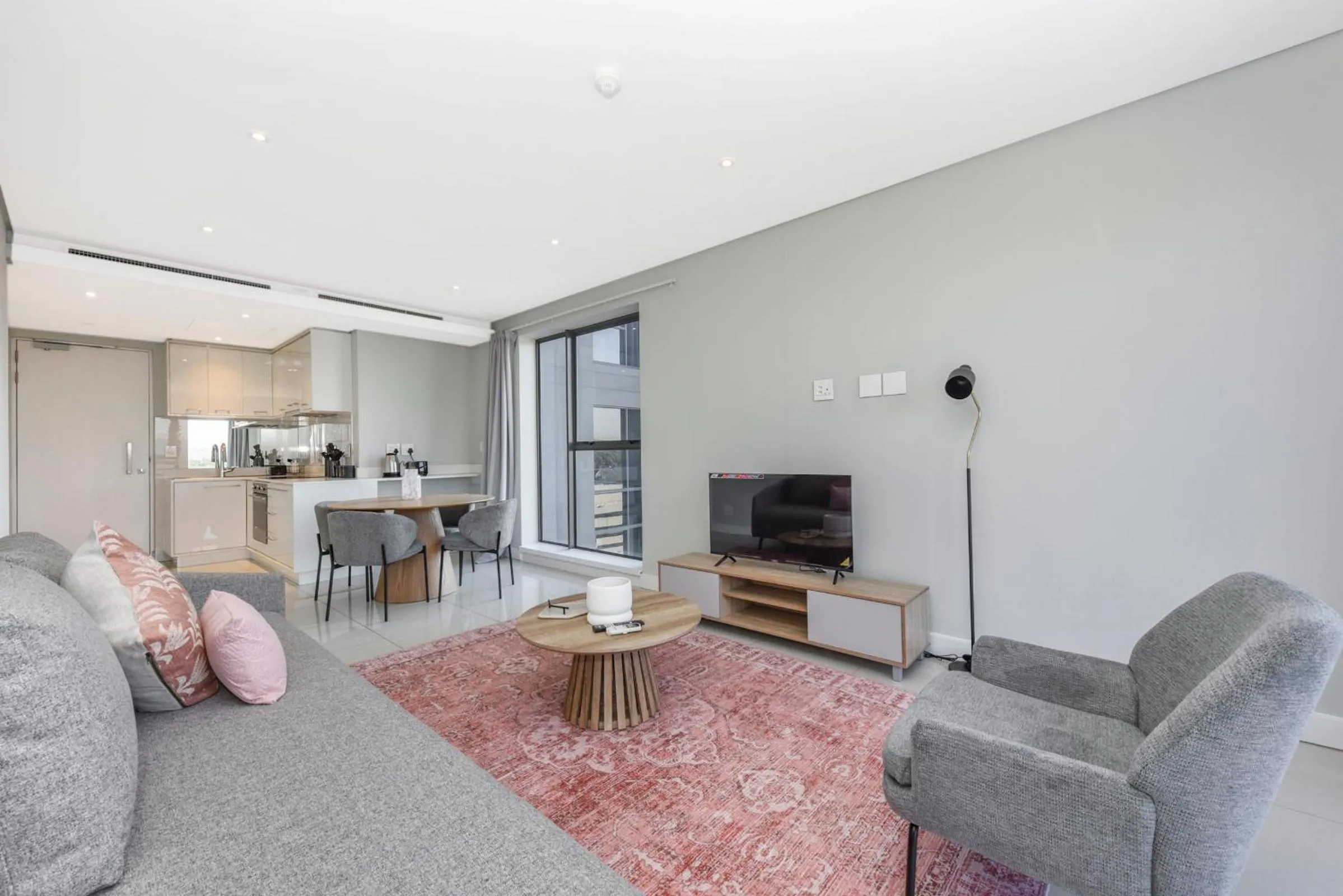 TV and multimedia in The Park Central Residence - WITH GENERATOR