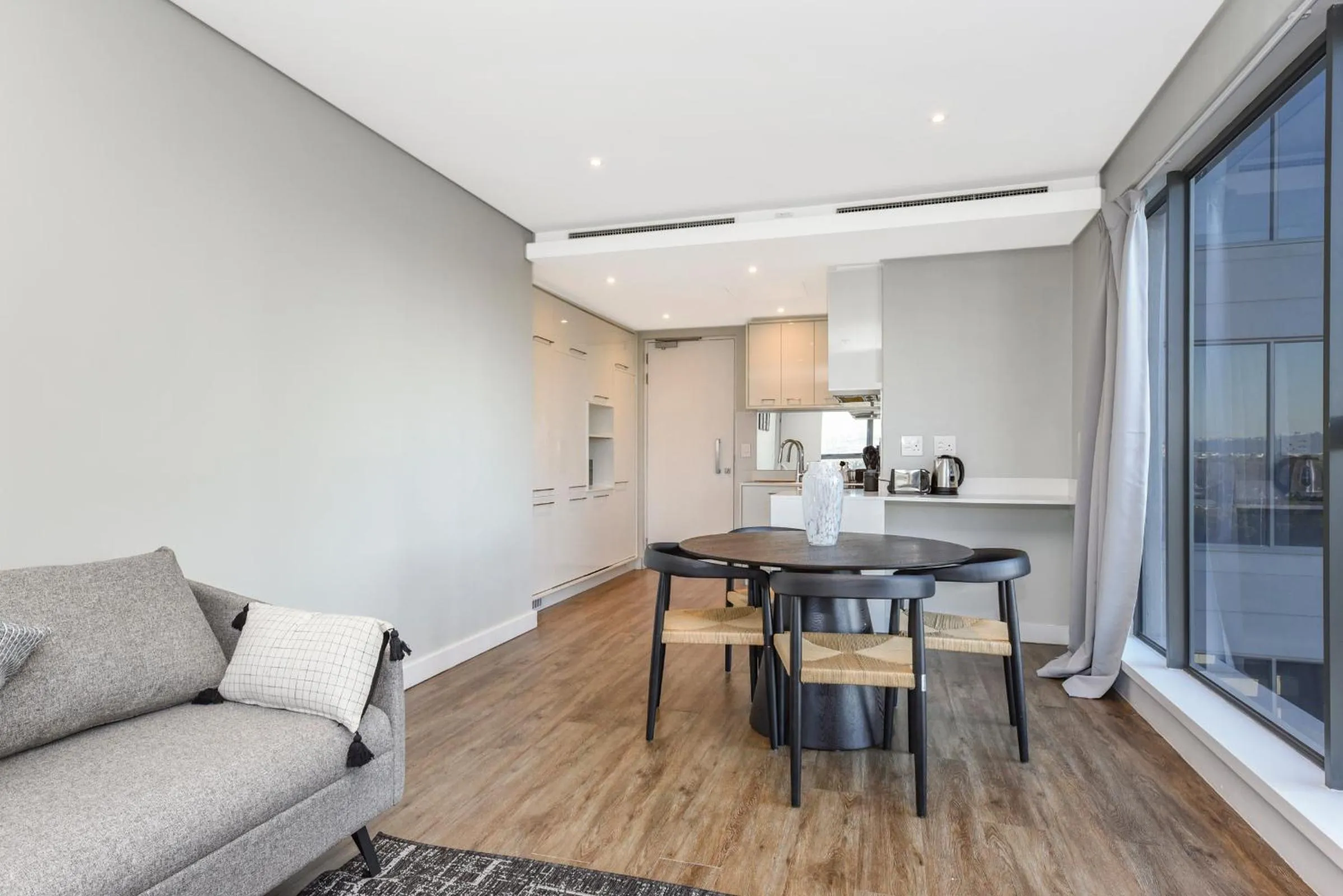 Kitchen or kitchenette in The Park Central Residence - WITH GENERATOR