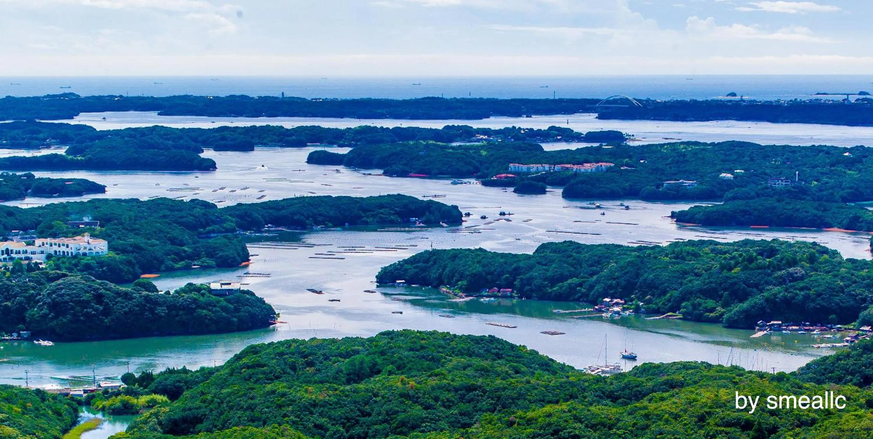 Text overlay in Hiogiso