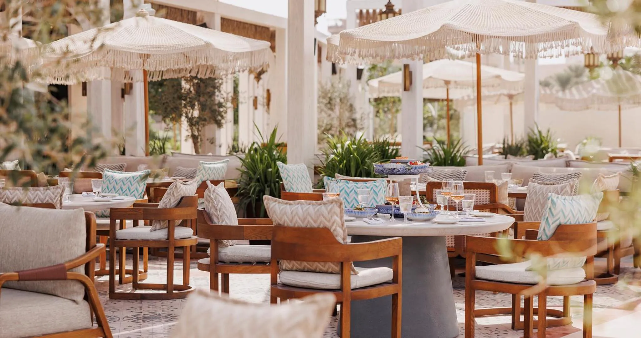 Restaurant/places to eat in Jumeirah Beach Hotel Dubai