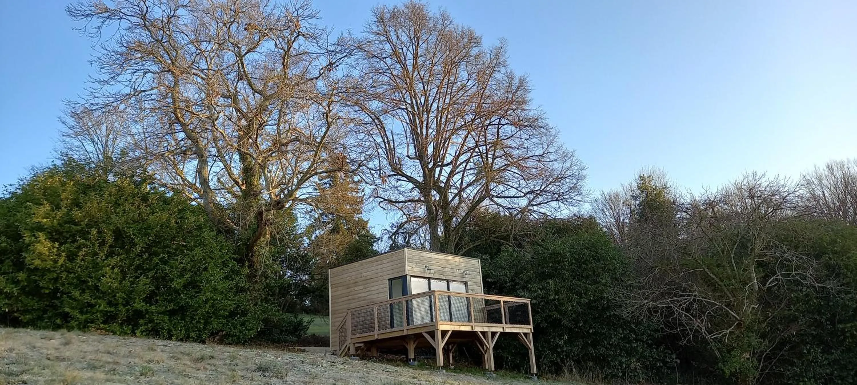 Property building in Demeure de la Garenne