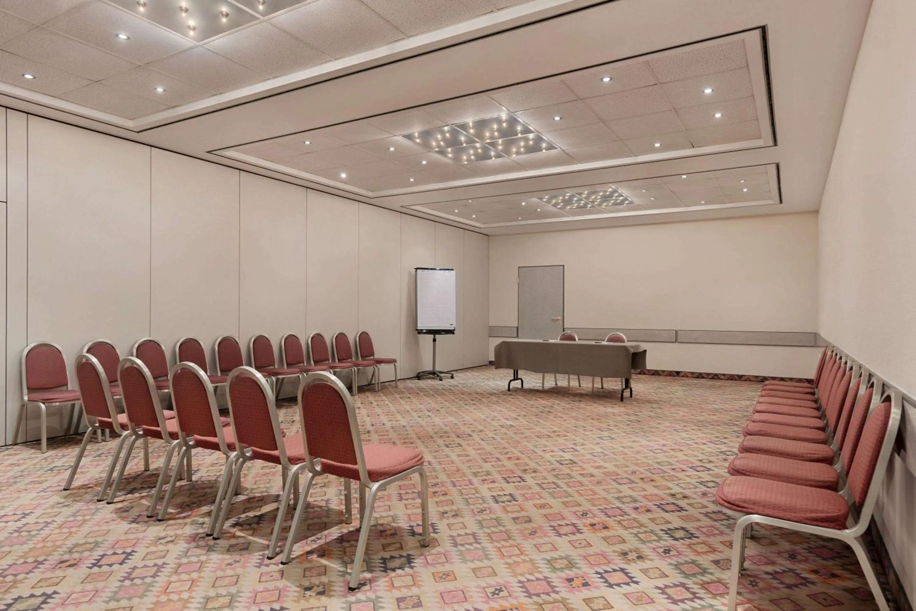 Meeting/conference room in Ramada by Wyndham Bottrop City