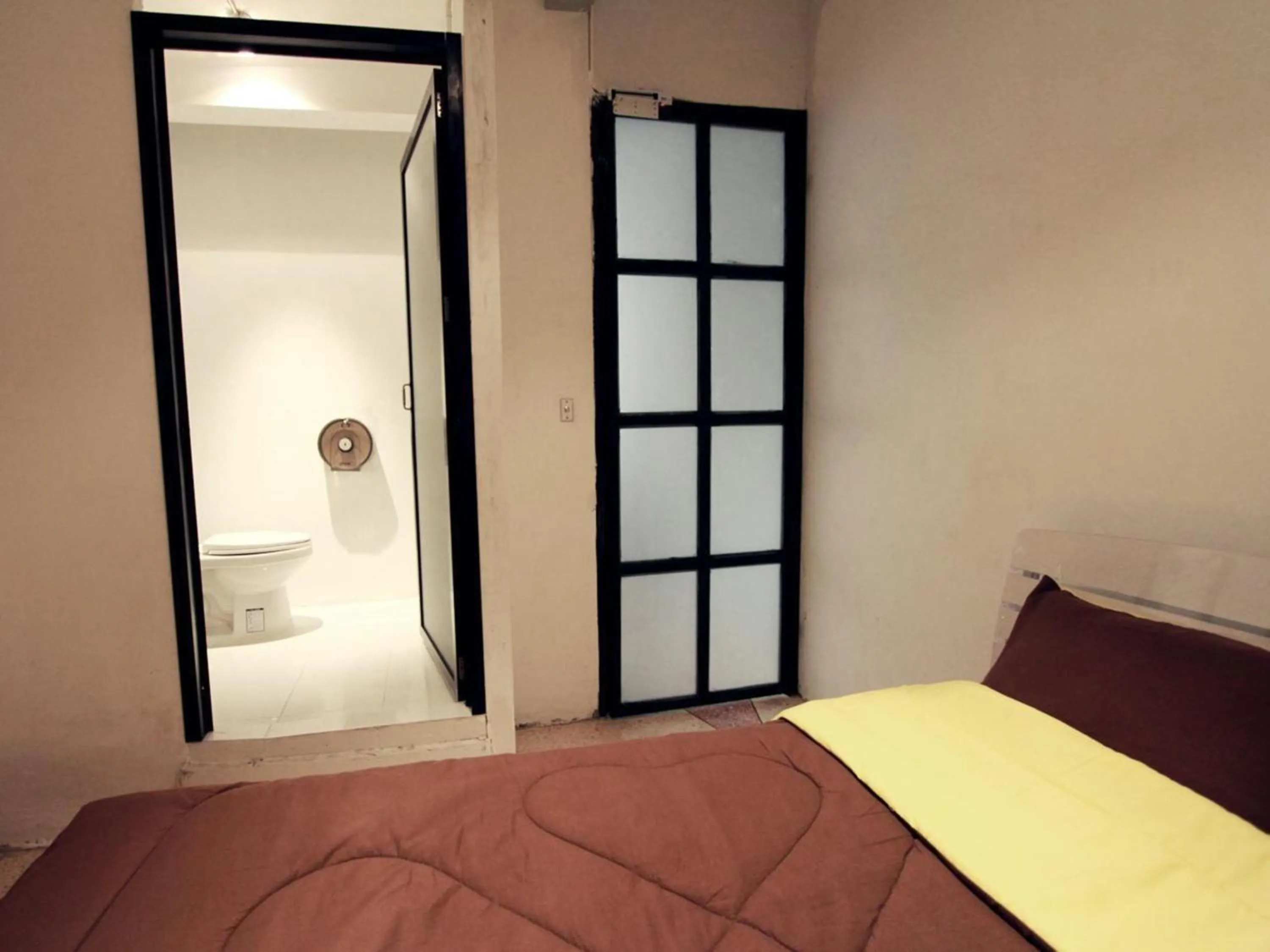 Bedroom, Bed in Bangkok Hub Hostel