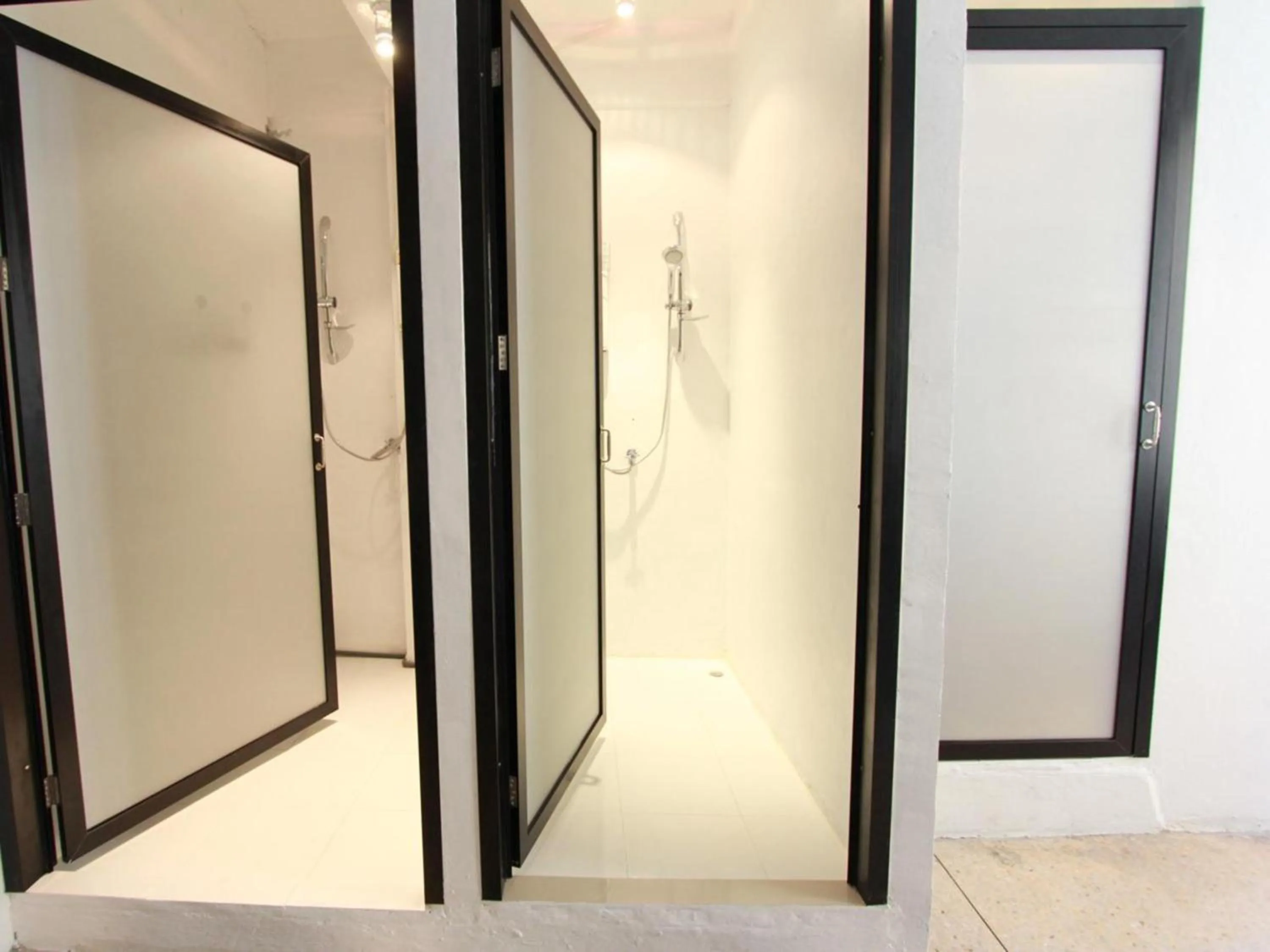 Bathroom in Bangkok Hub Hostel