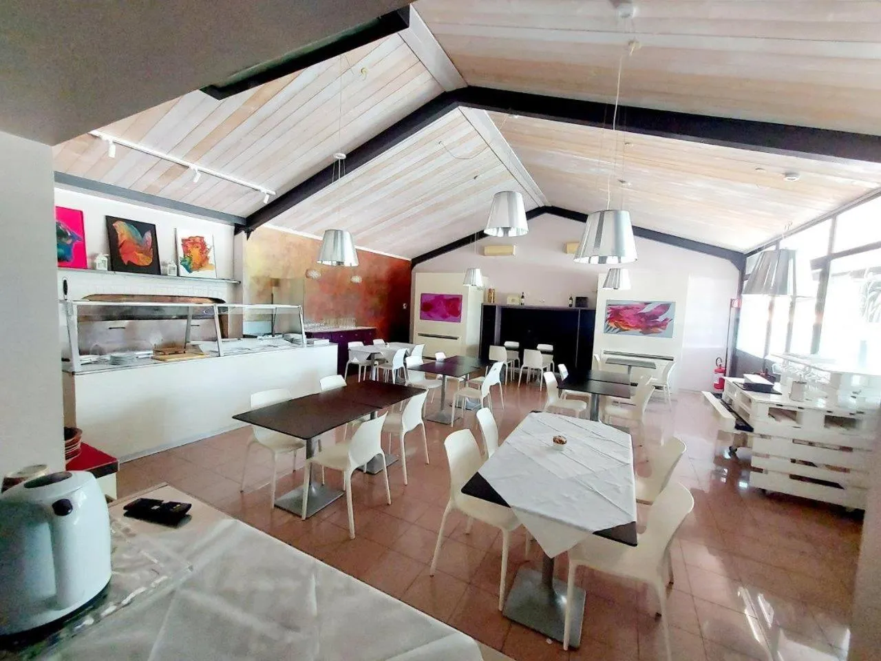 Breakfast in Montebello Park Hotel