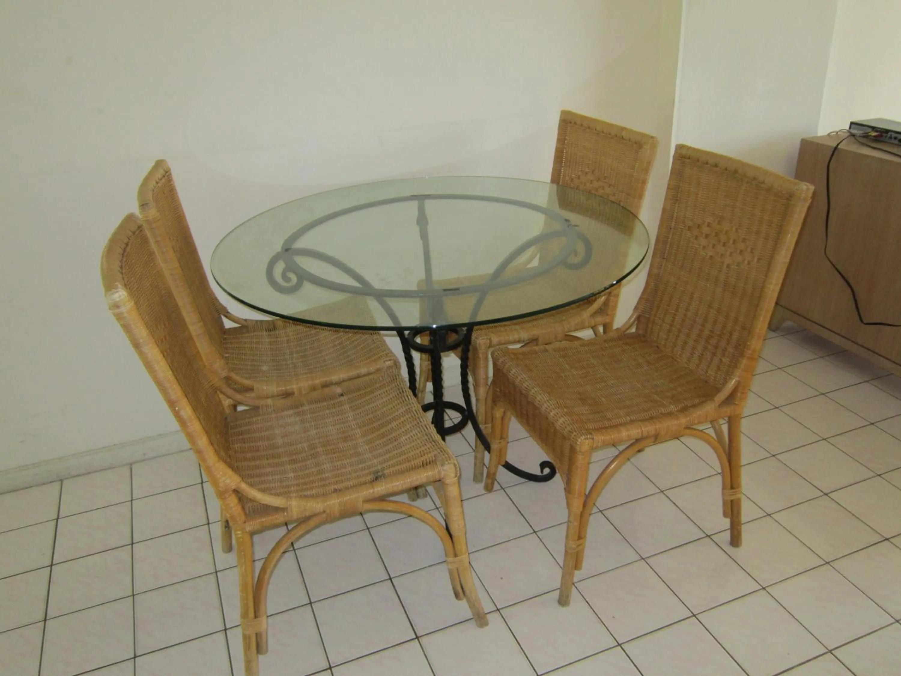 Seating area in Paradise Lagoon Apartment