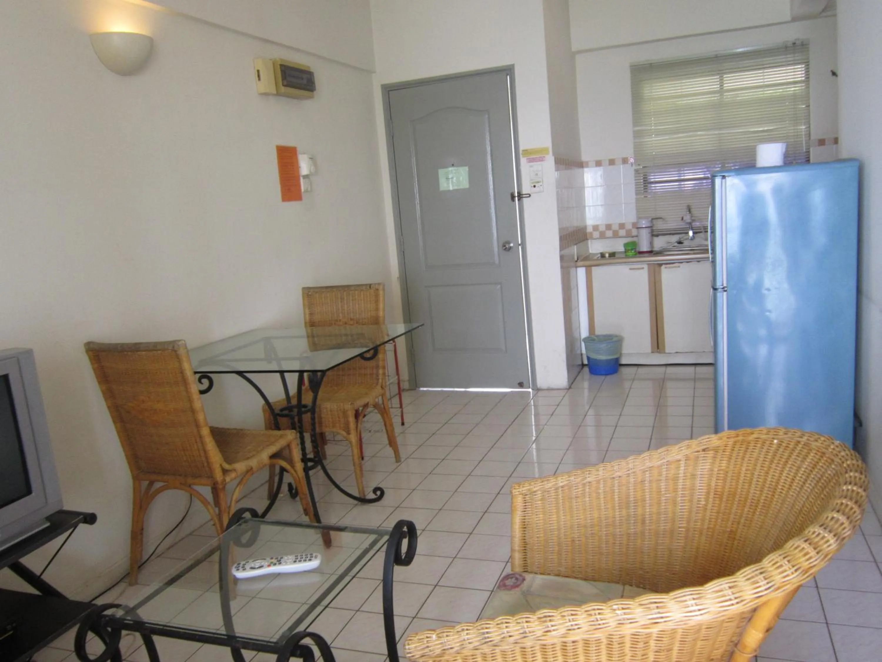 Seating area in Paradise Lagoon Apartment