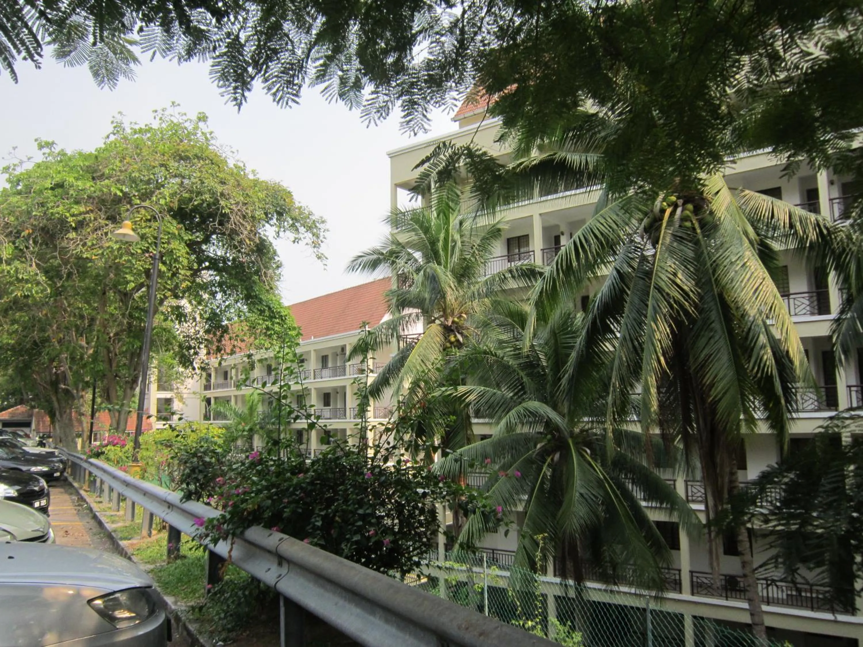 Facade/entrance in Paradise Lagoon Apartment