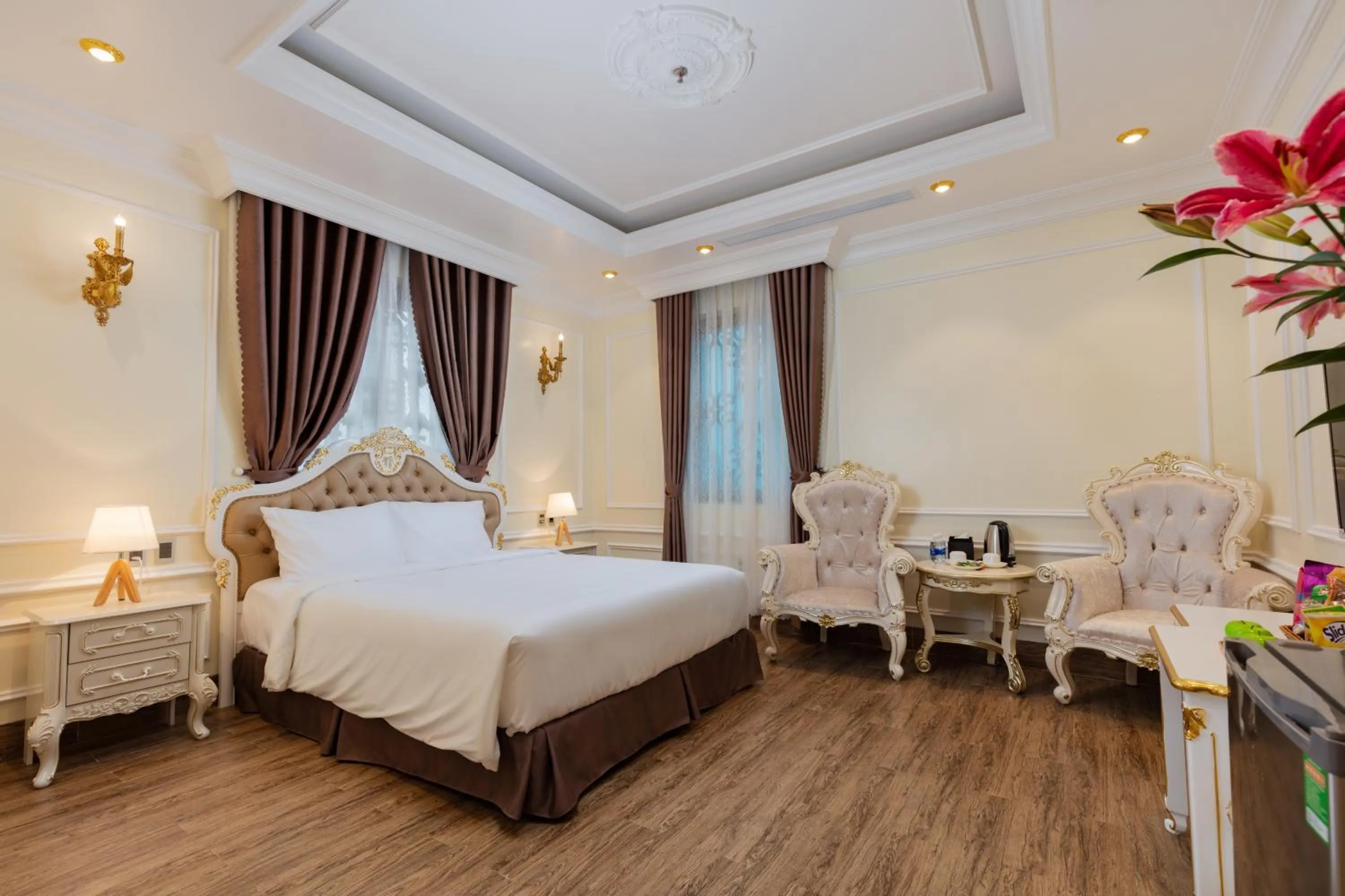 Bed in Cẩm Bình Hotel
