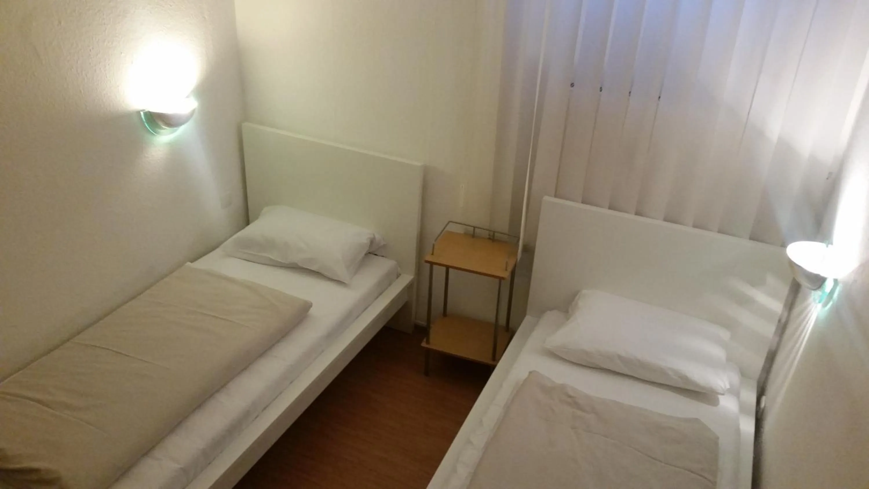 Bed in Hotelgarni Frankfurt