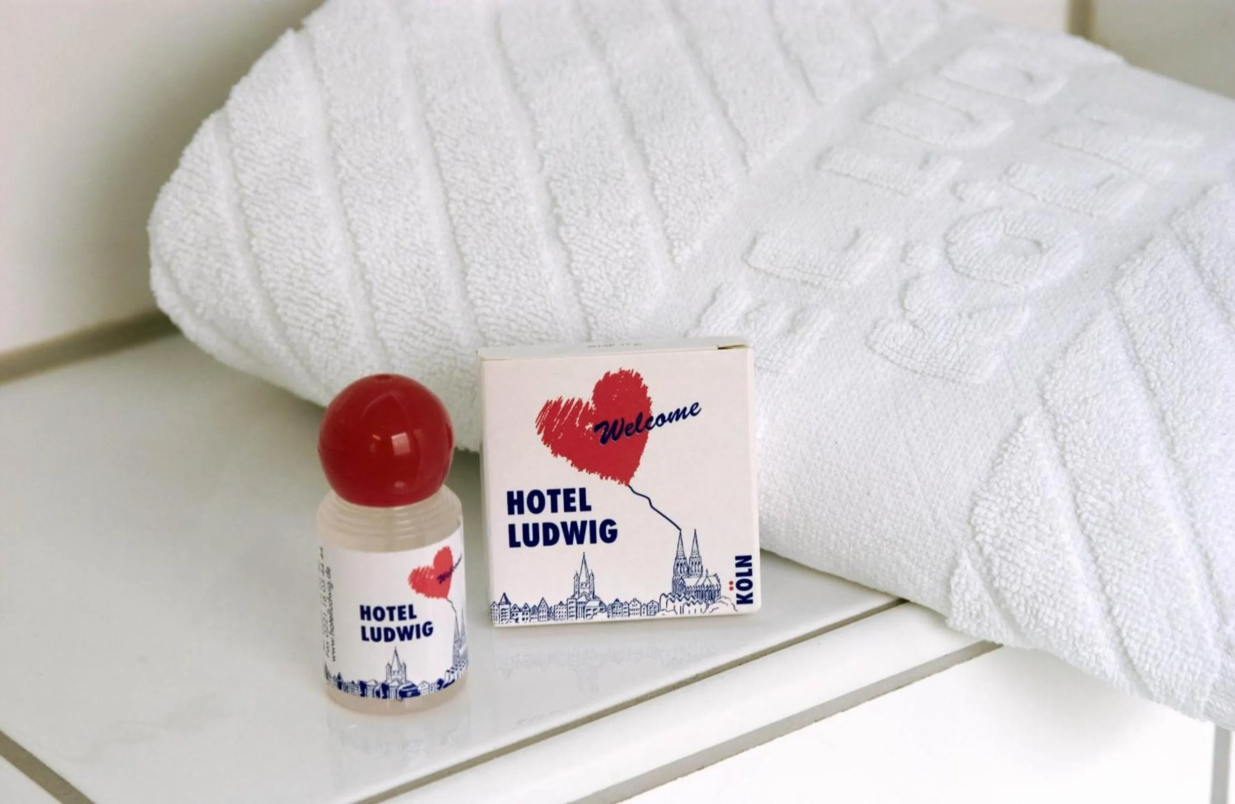 Decorative detail, Bed in Hotel Ludwig Superior