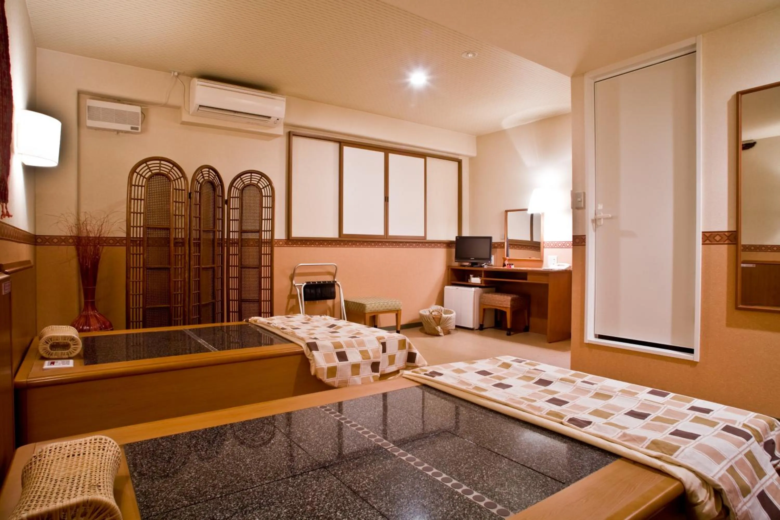 Spa and wellness centre/facilities, Bed in Kuretake-INN HAMANAKO