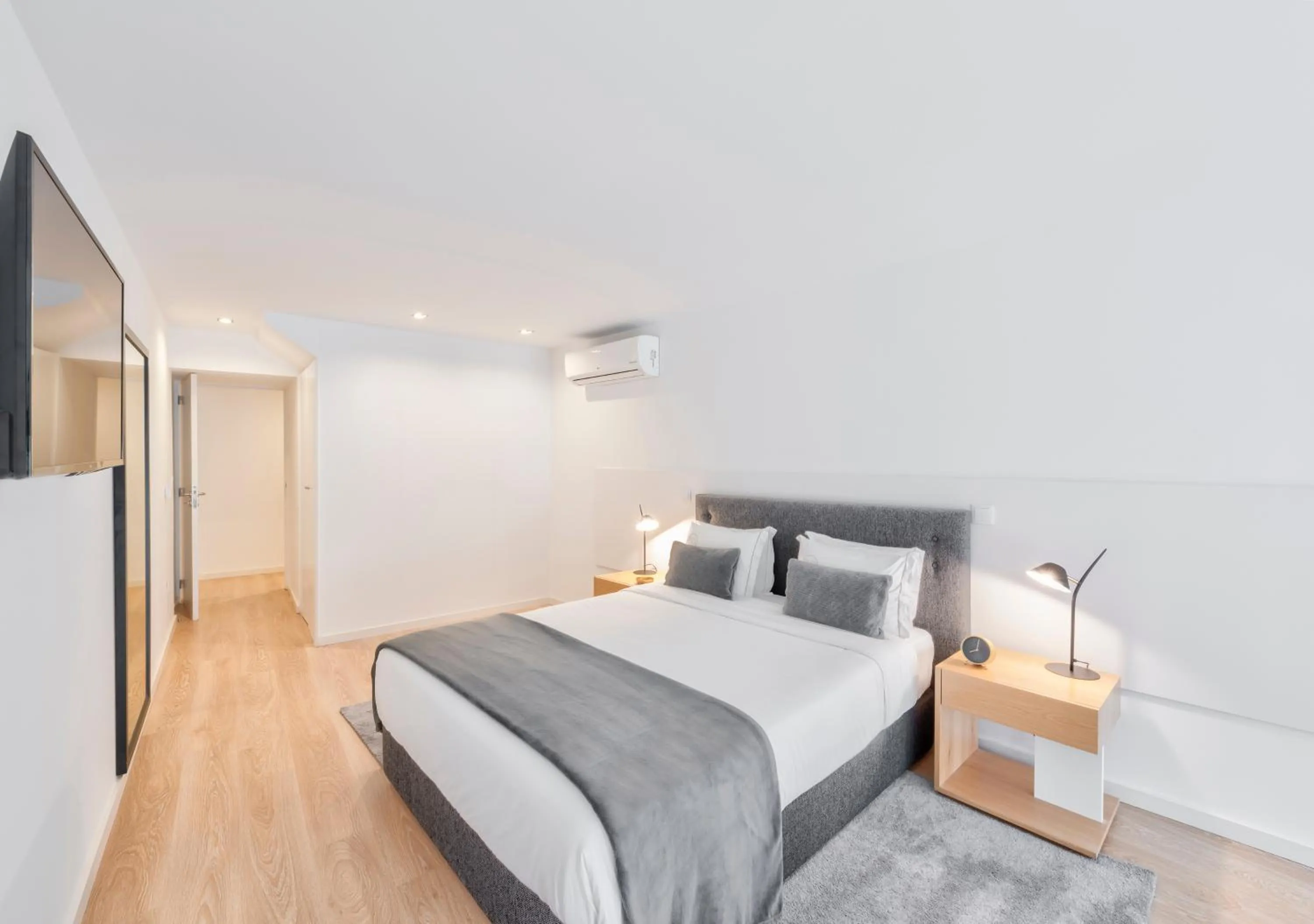 Bedroom, Bed in Oporto Comfort Dom Hugo - Historic Apartments