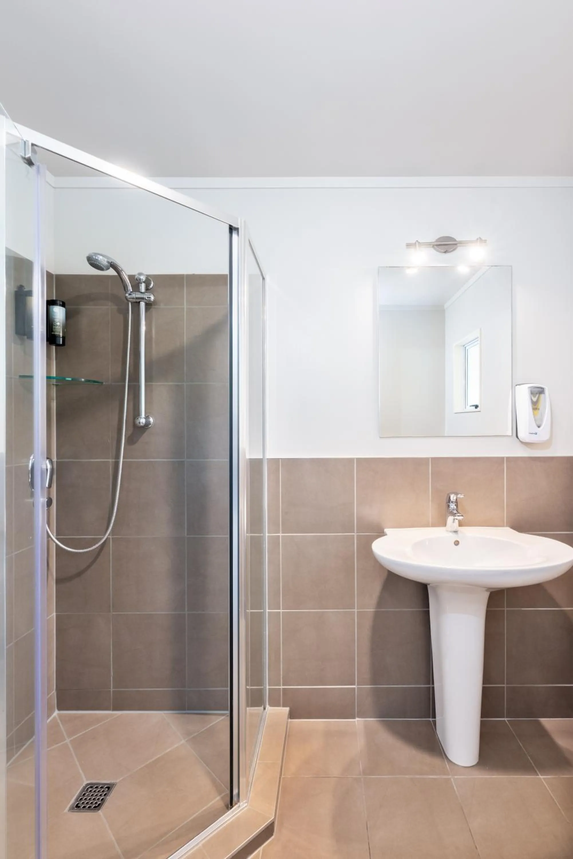 Shower in Northridge Golf Resort