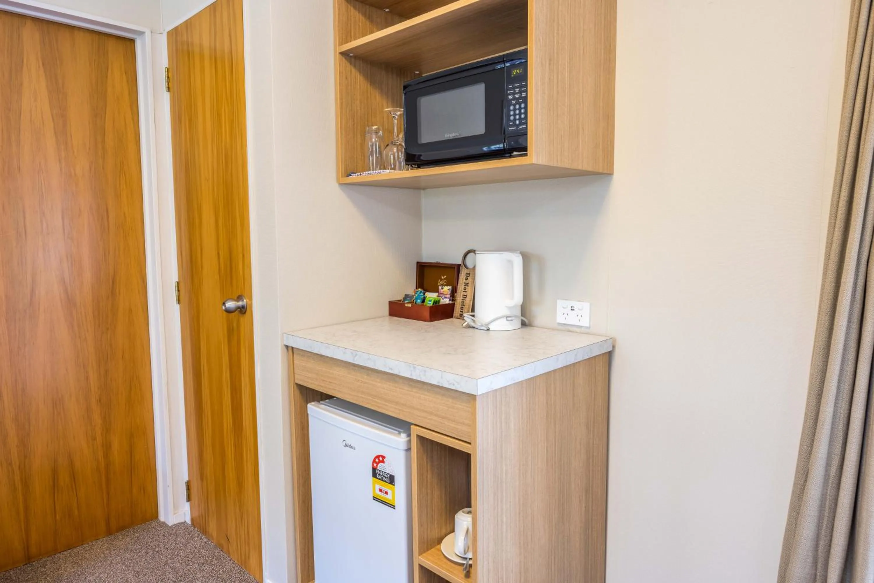 microwave in Northridge Golf Resort