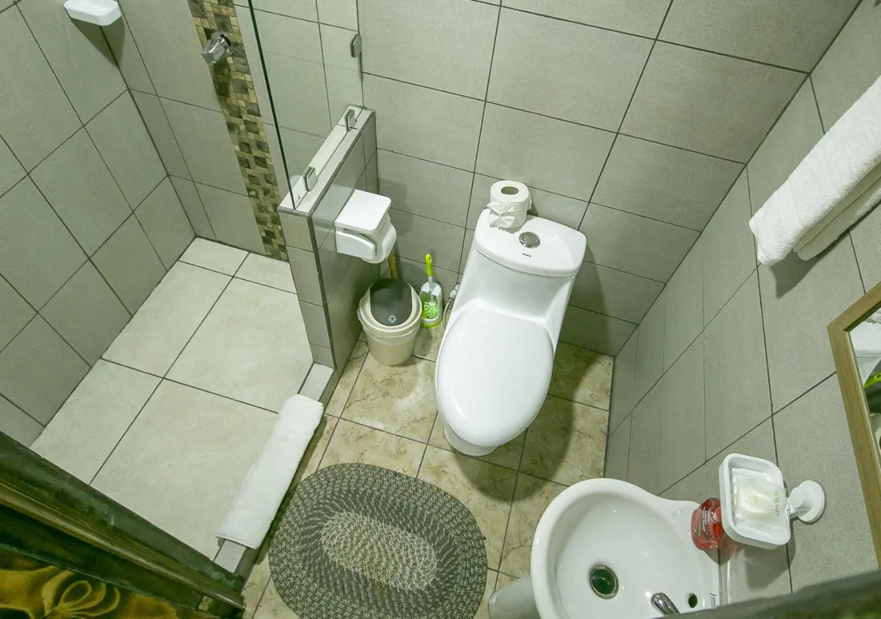 Bathroom in Cabañas Río Escondido en La Fortuna