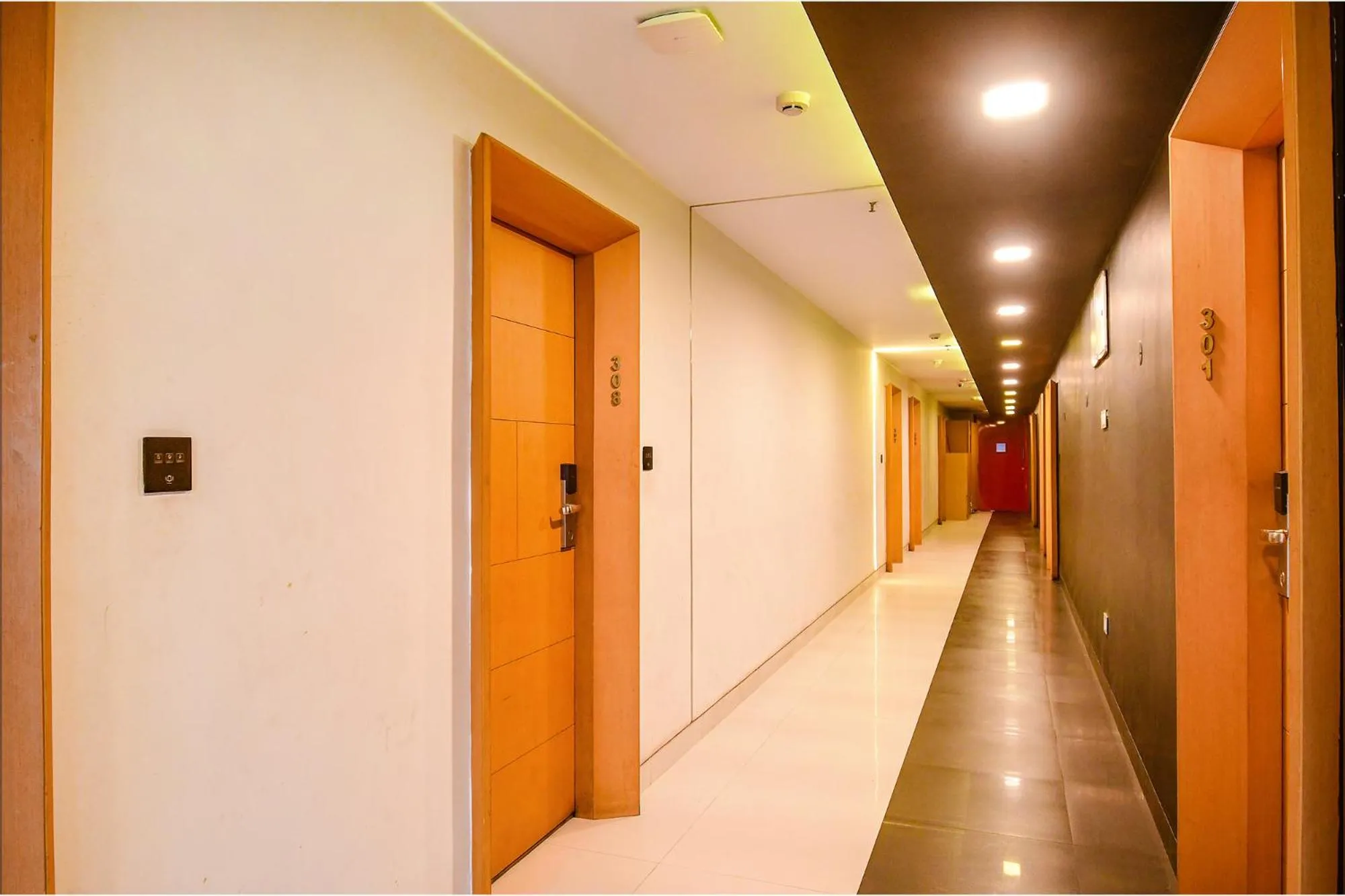 Lobby or reception in FabHotel Prime Kzar Corporate Budget Stay Near Park Street
