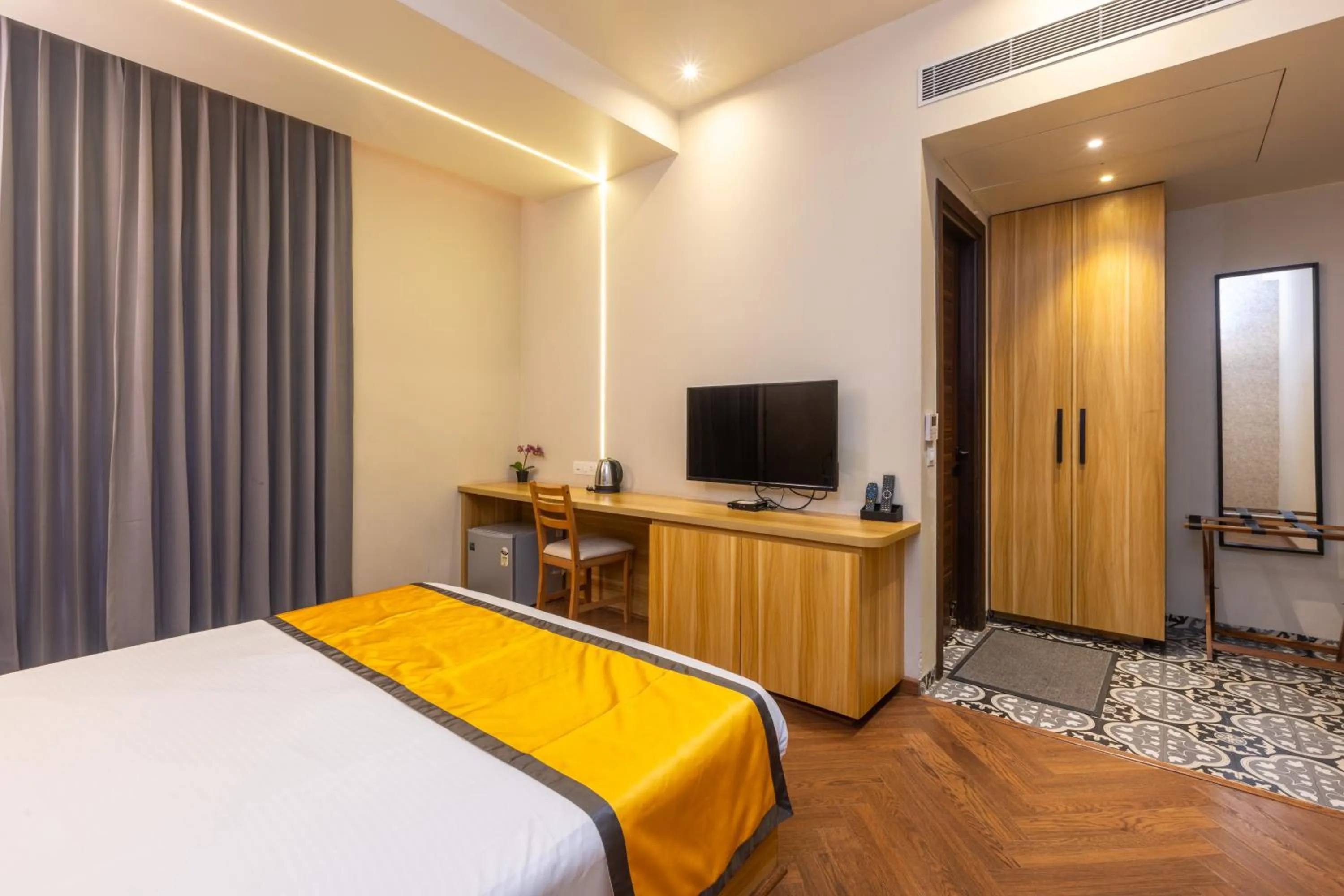 Bedroom, Bed in Kohsa7