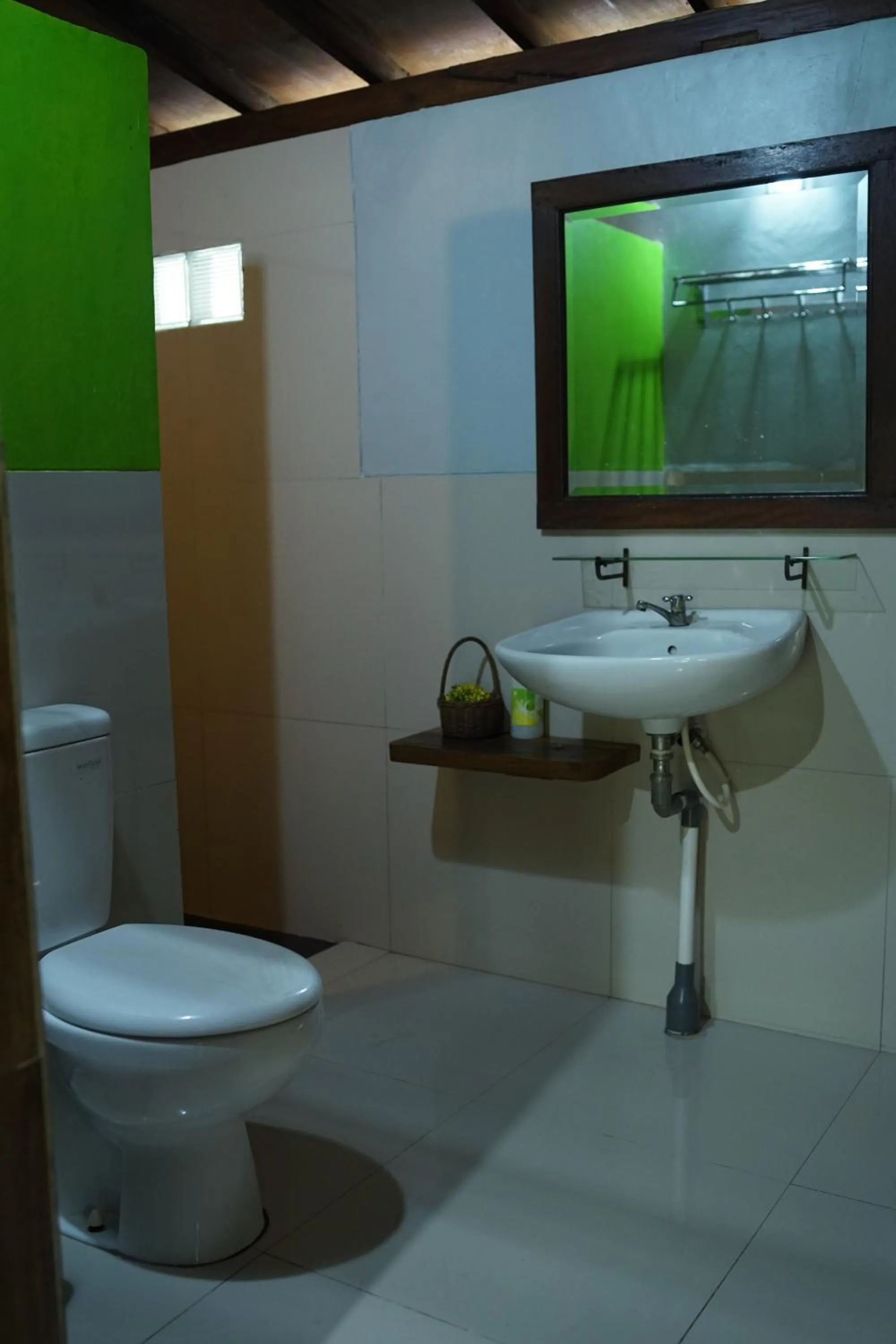 Tirta Arsanta Hot Springs & Villa