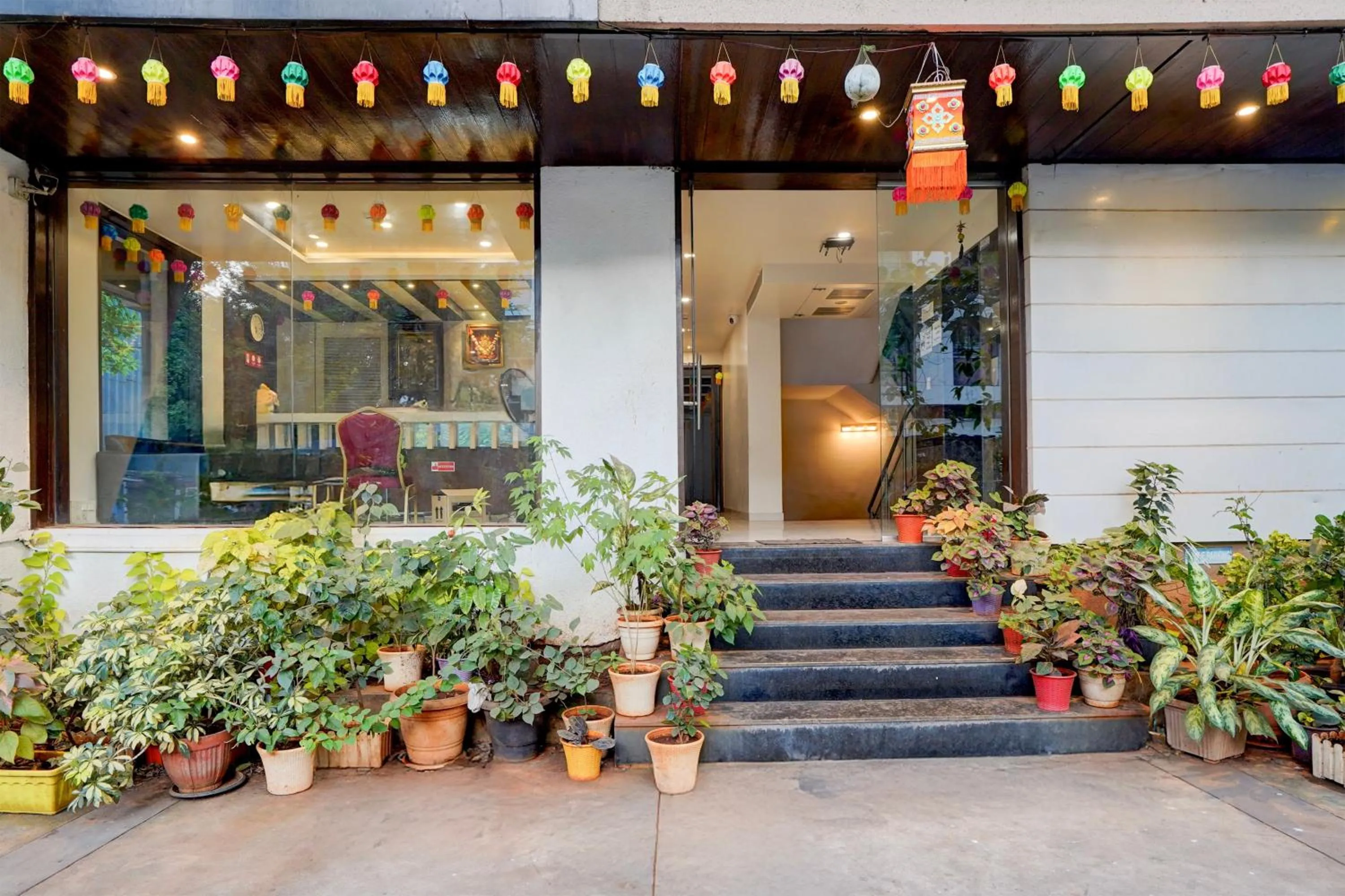 Facade/entrance in Townhouse Oak Pune Railway Station Formerly Kapil Residency