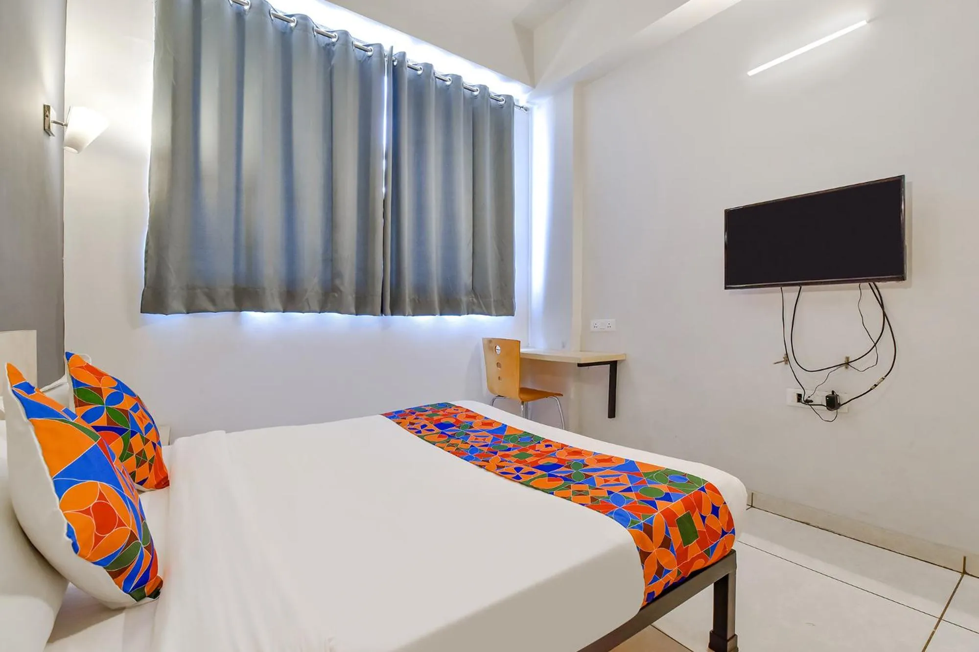 Communal lounge/ TV room in Via Kaviya - Bopal