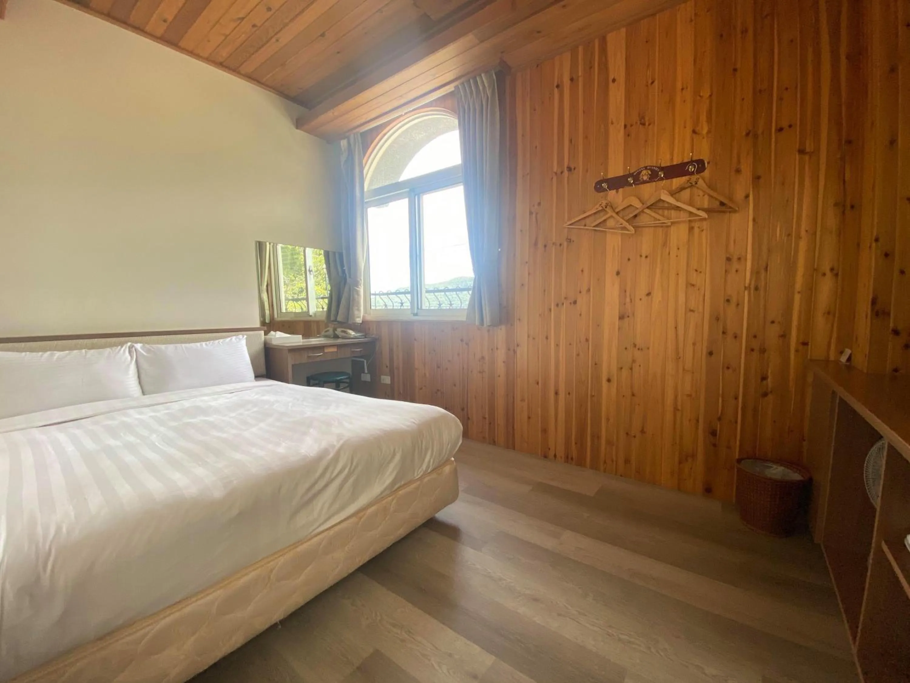 Photo of the whole room, Bed in Star Villa