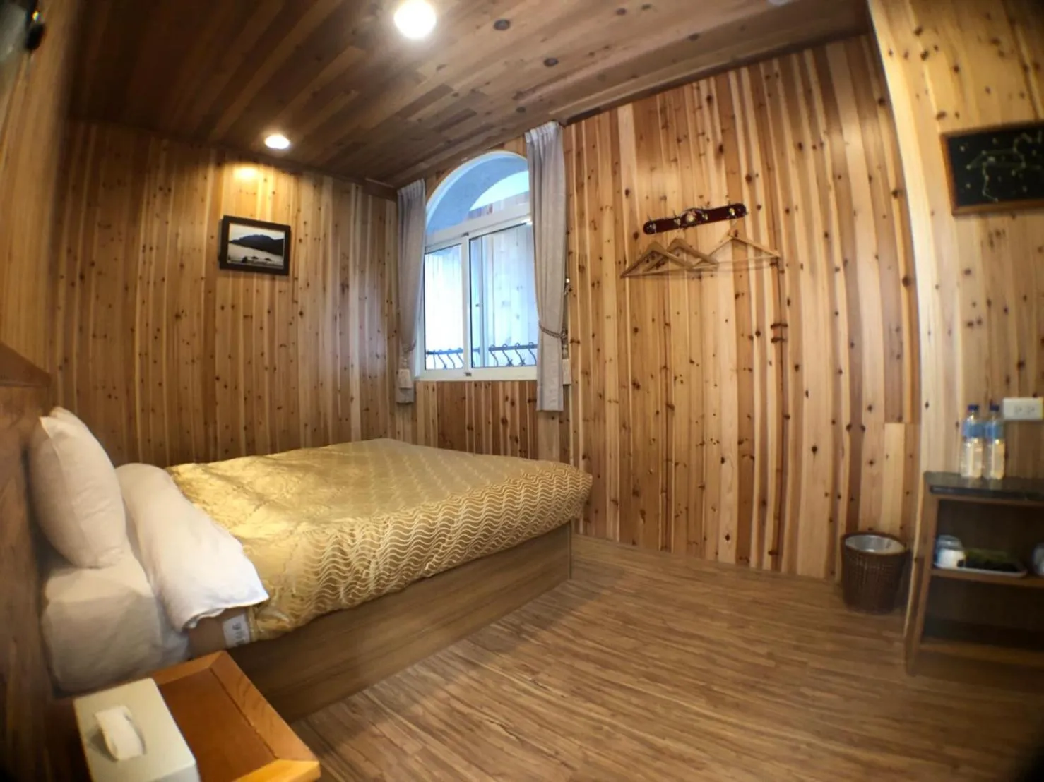 Photo of the whole room, Bed in Star Villa