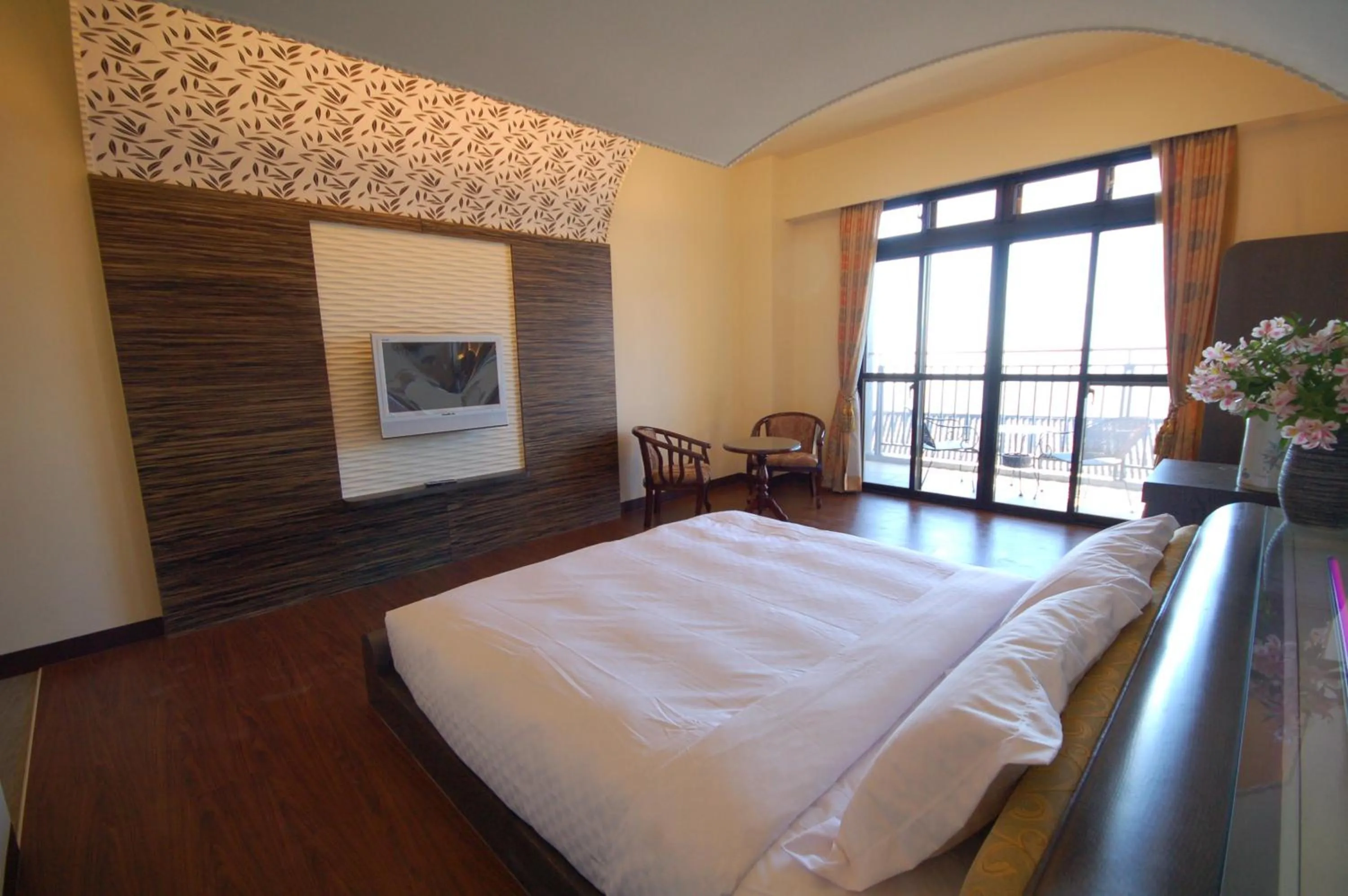 Photo of the whole room, Bed in Star Villa