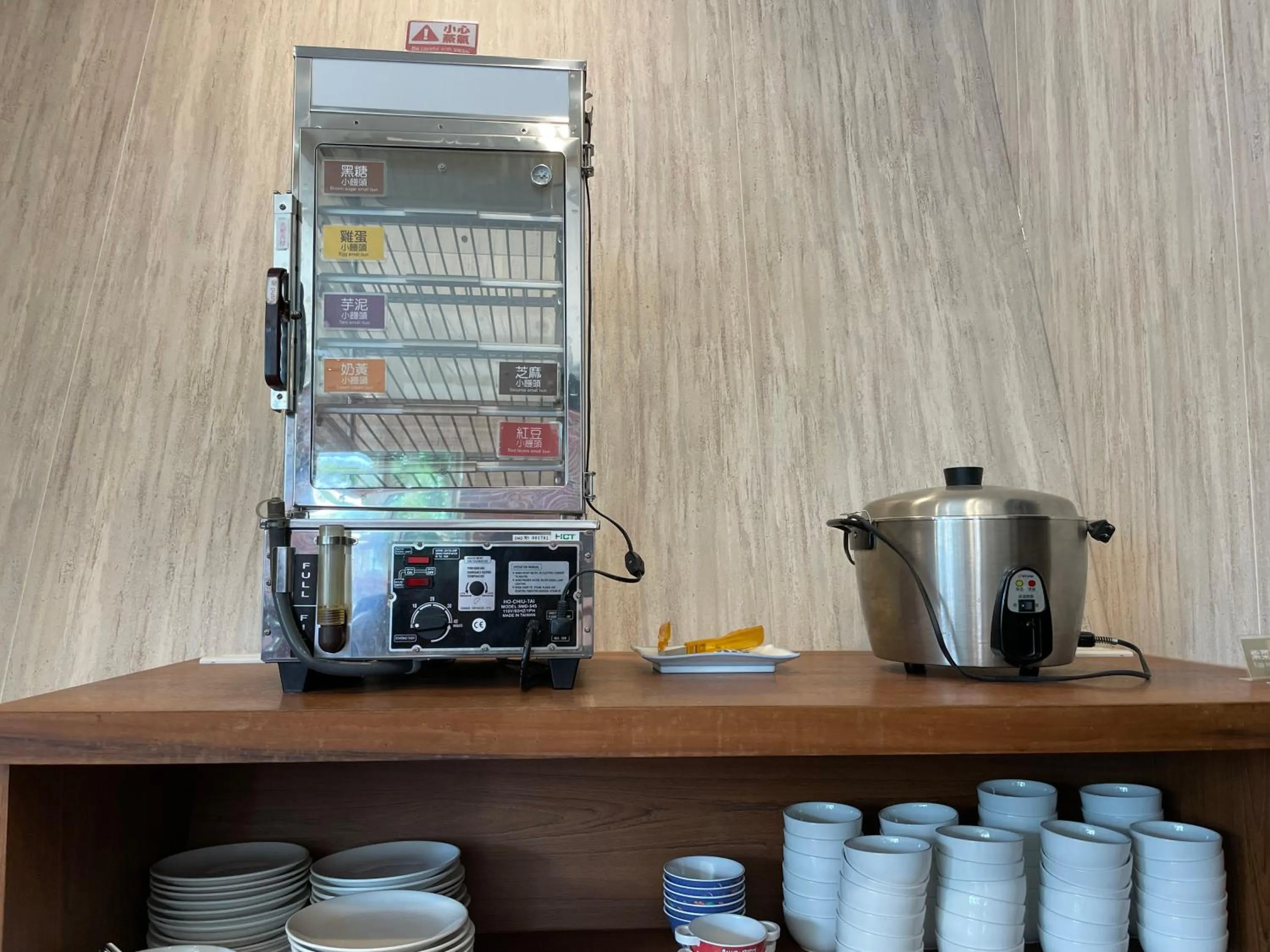 Restaurant/places to eat in Star Villa