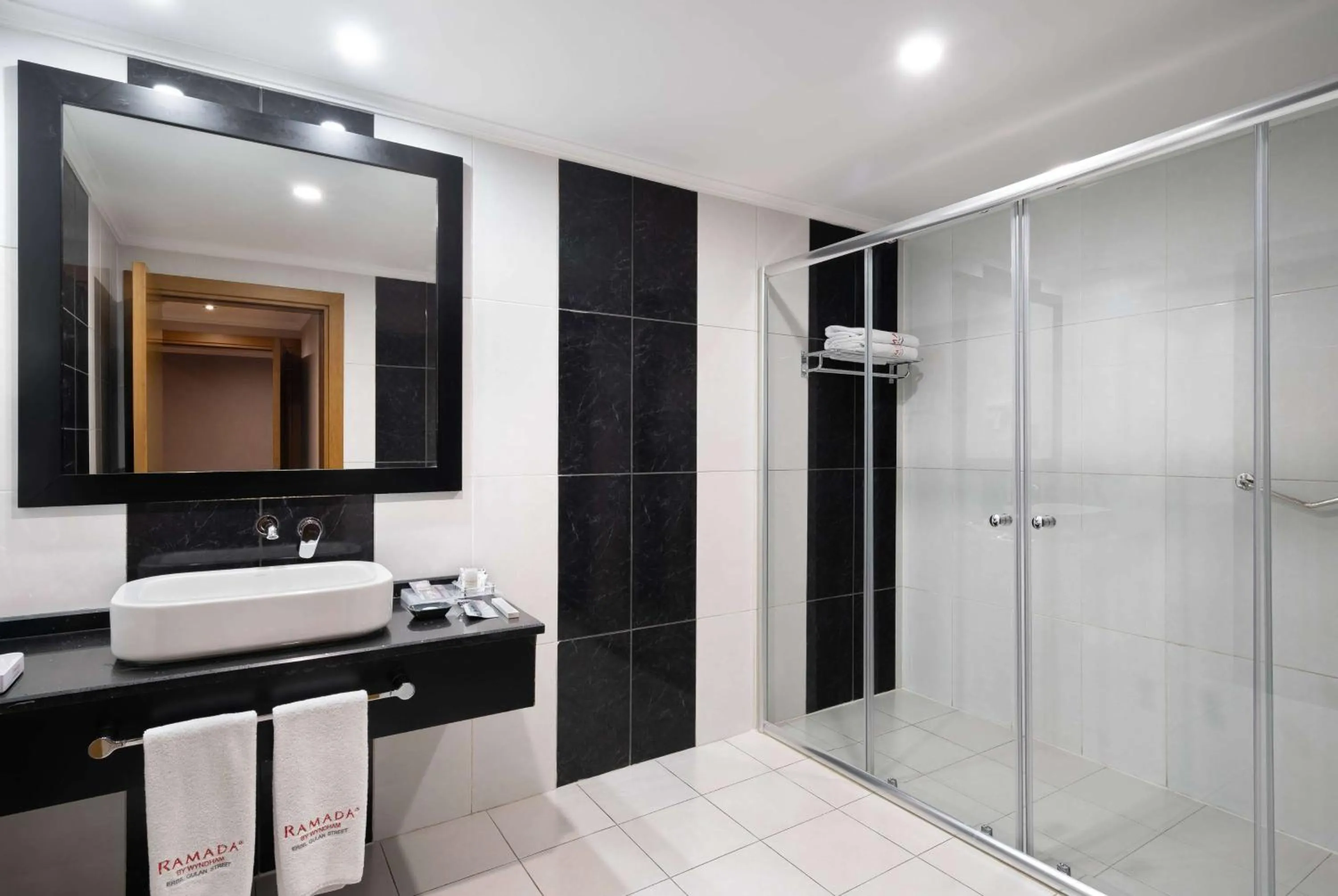 Bathroom in Ramada by Wyndham Erbil Gulan Street