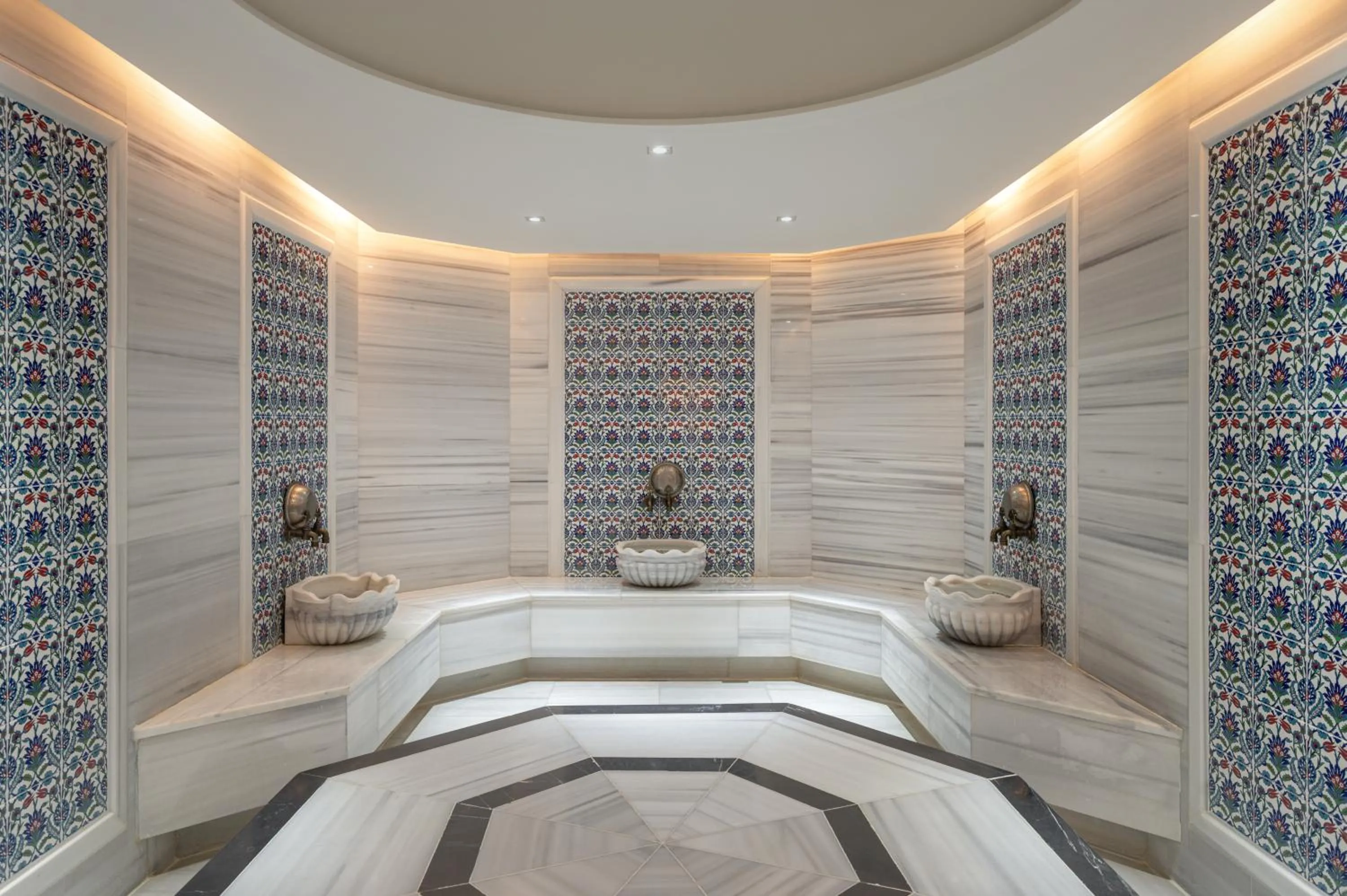 Spa and wellness centre/facilities, Bed in Ramada by Wyndham Erbil Gulan Street