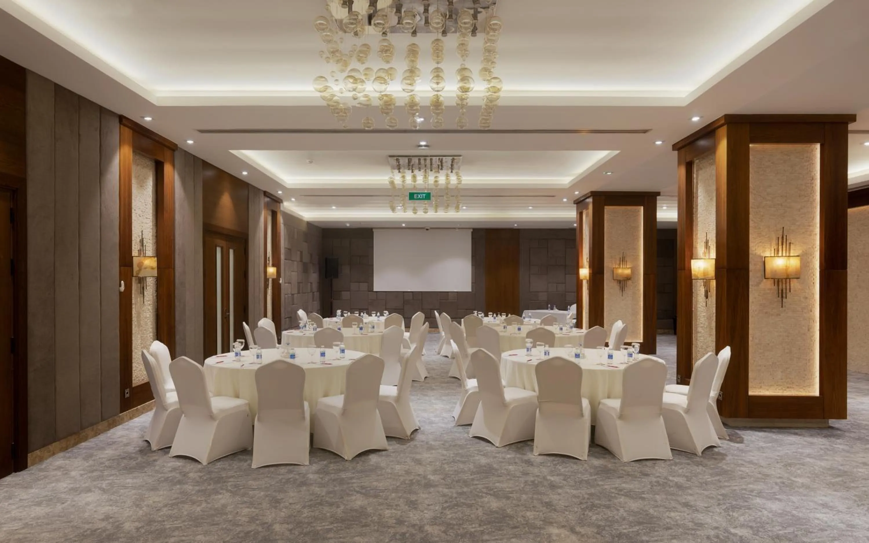 Banquet/Function facilities in Ramada by Wyndham Erbil Gulan Street