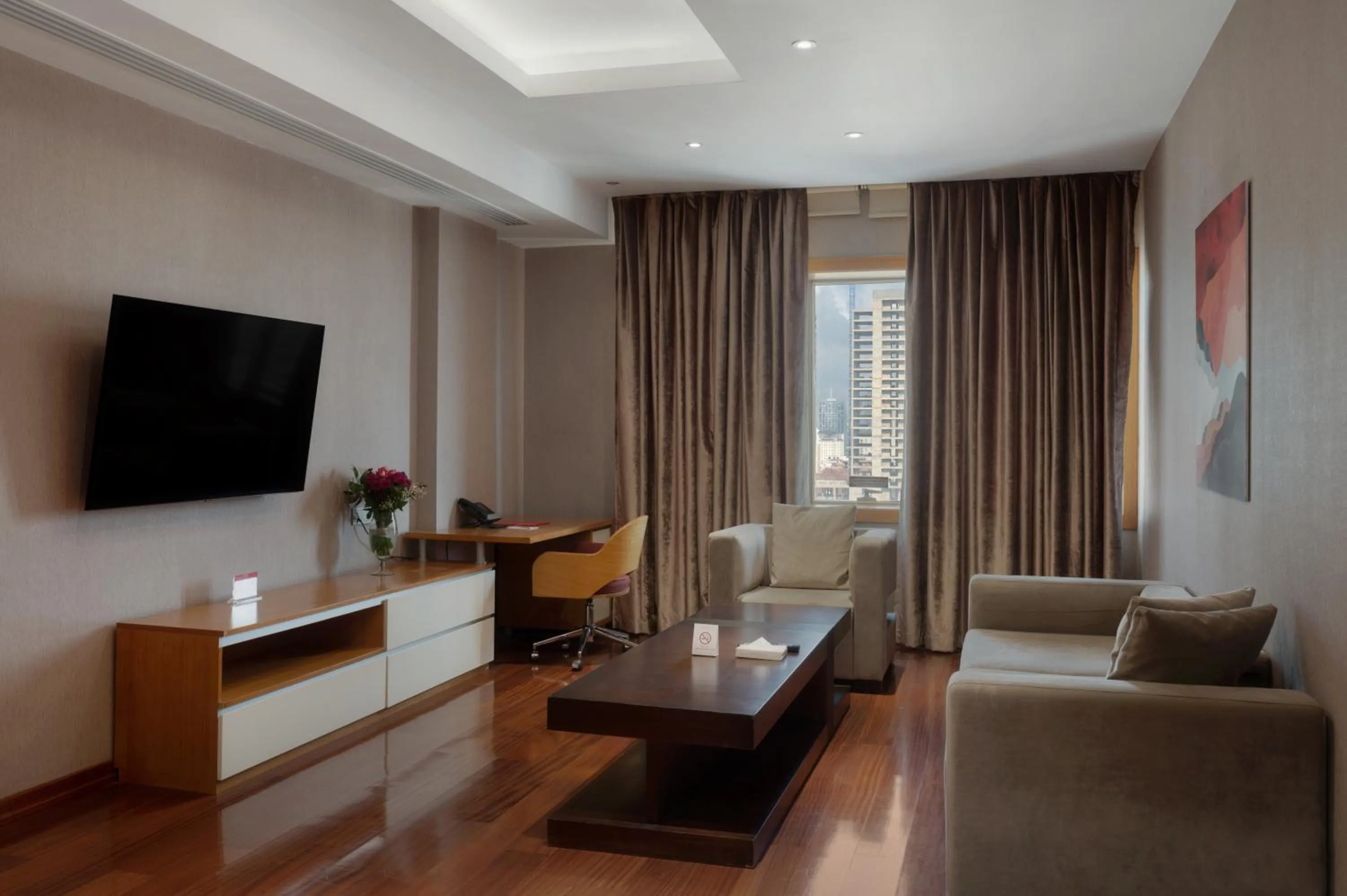 Living room in Ramada by Wyndham Erbil Gulan Street