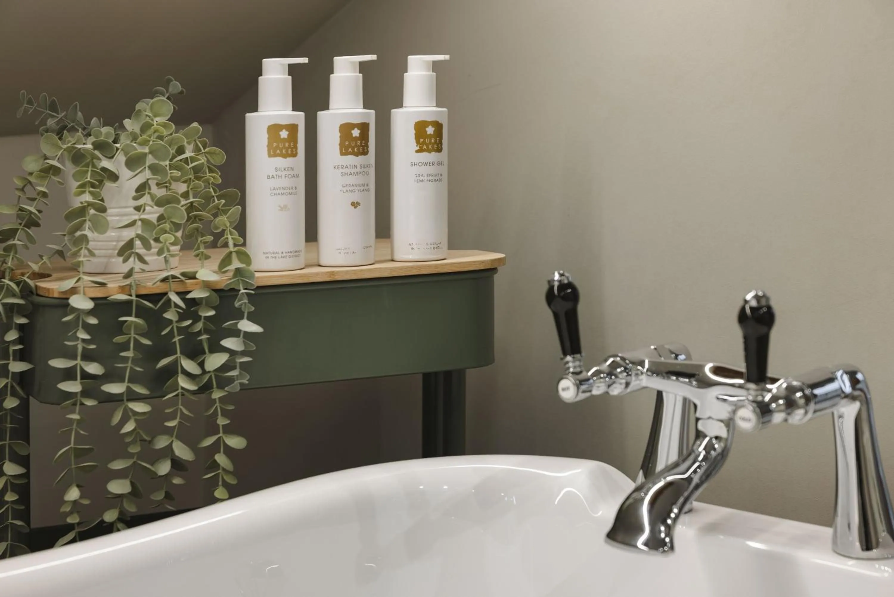 The Hive at Poppi-Red