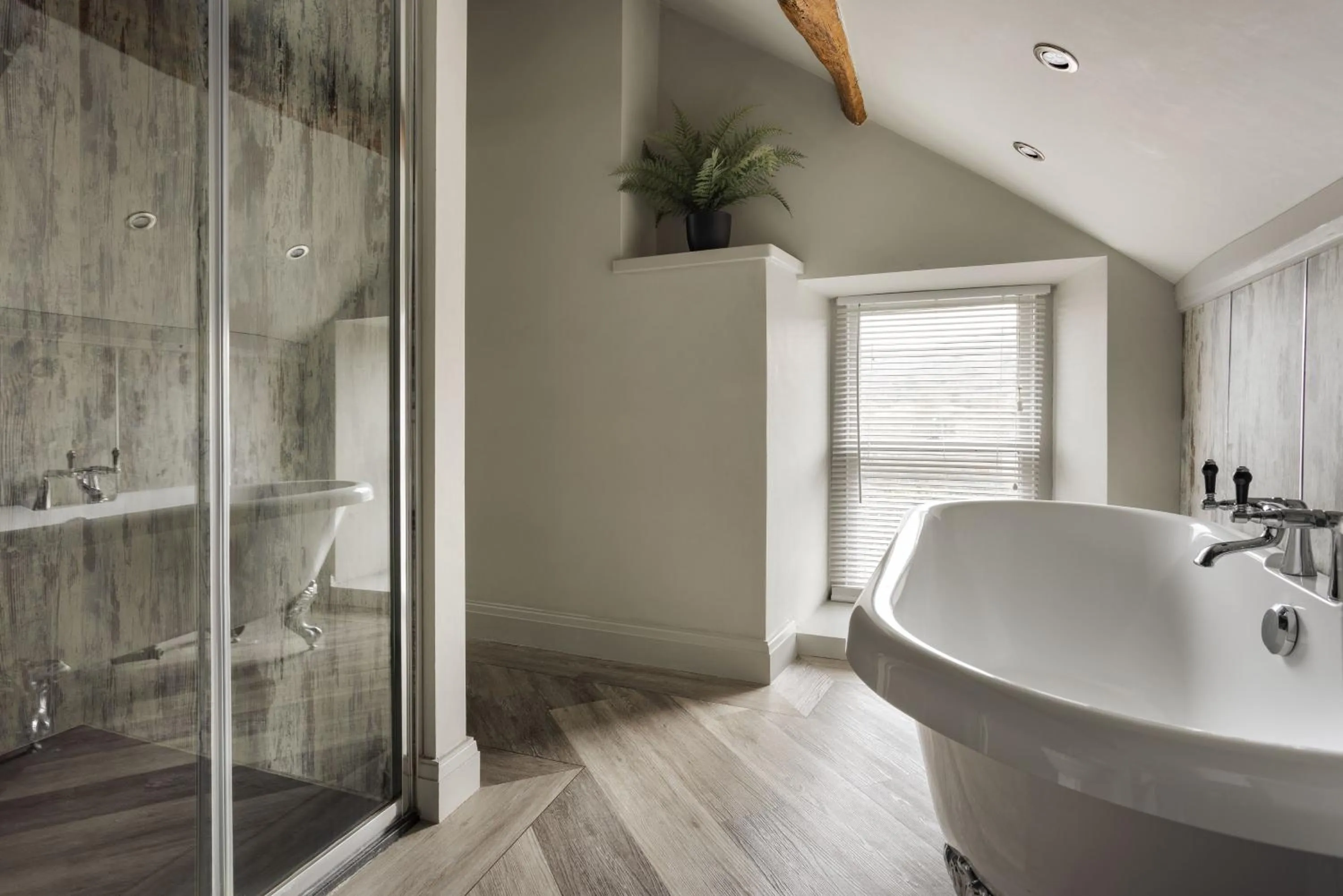 The Hive at Poppi-Red