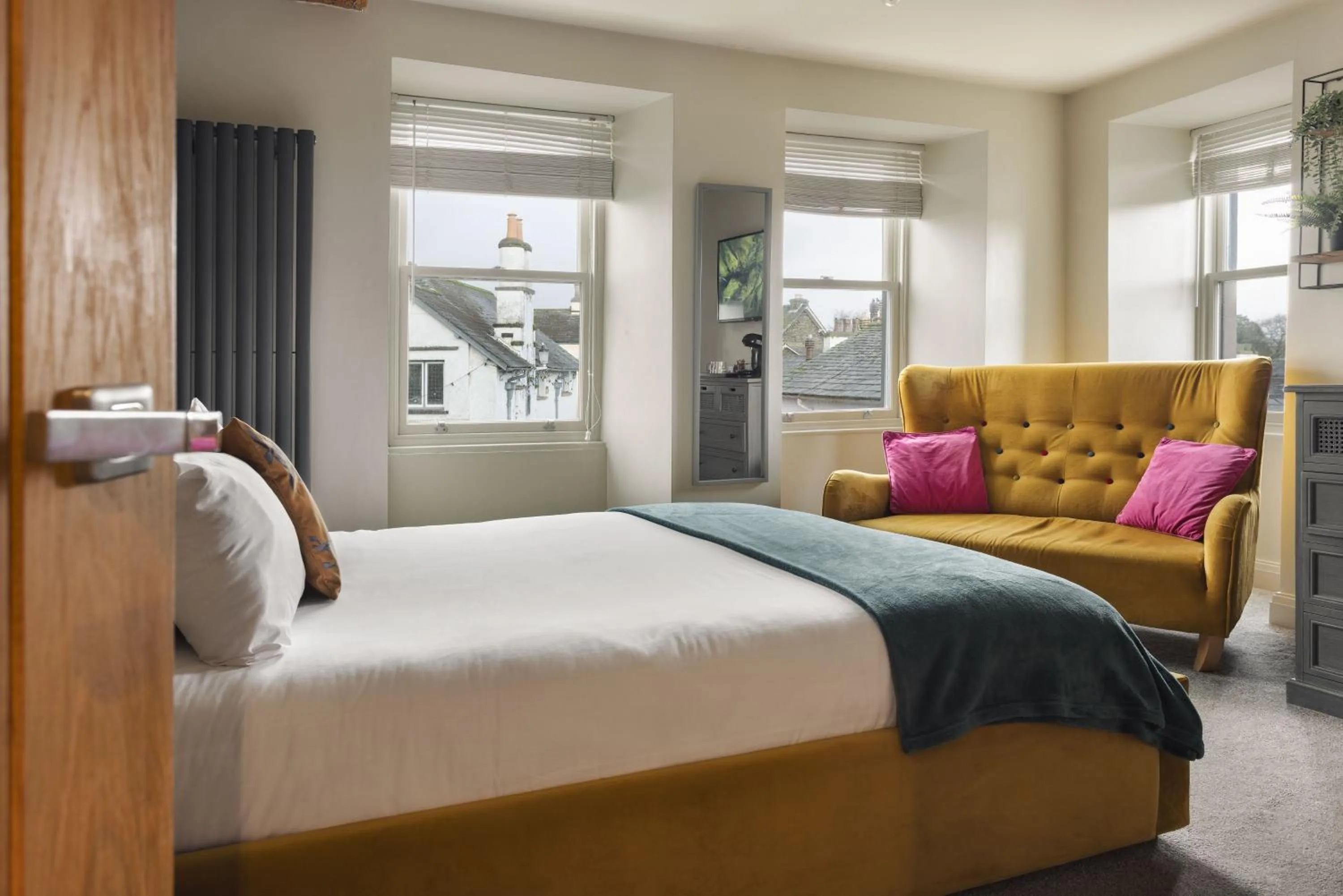 Bed in The Hive at Poppi-Red