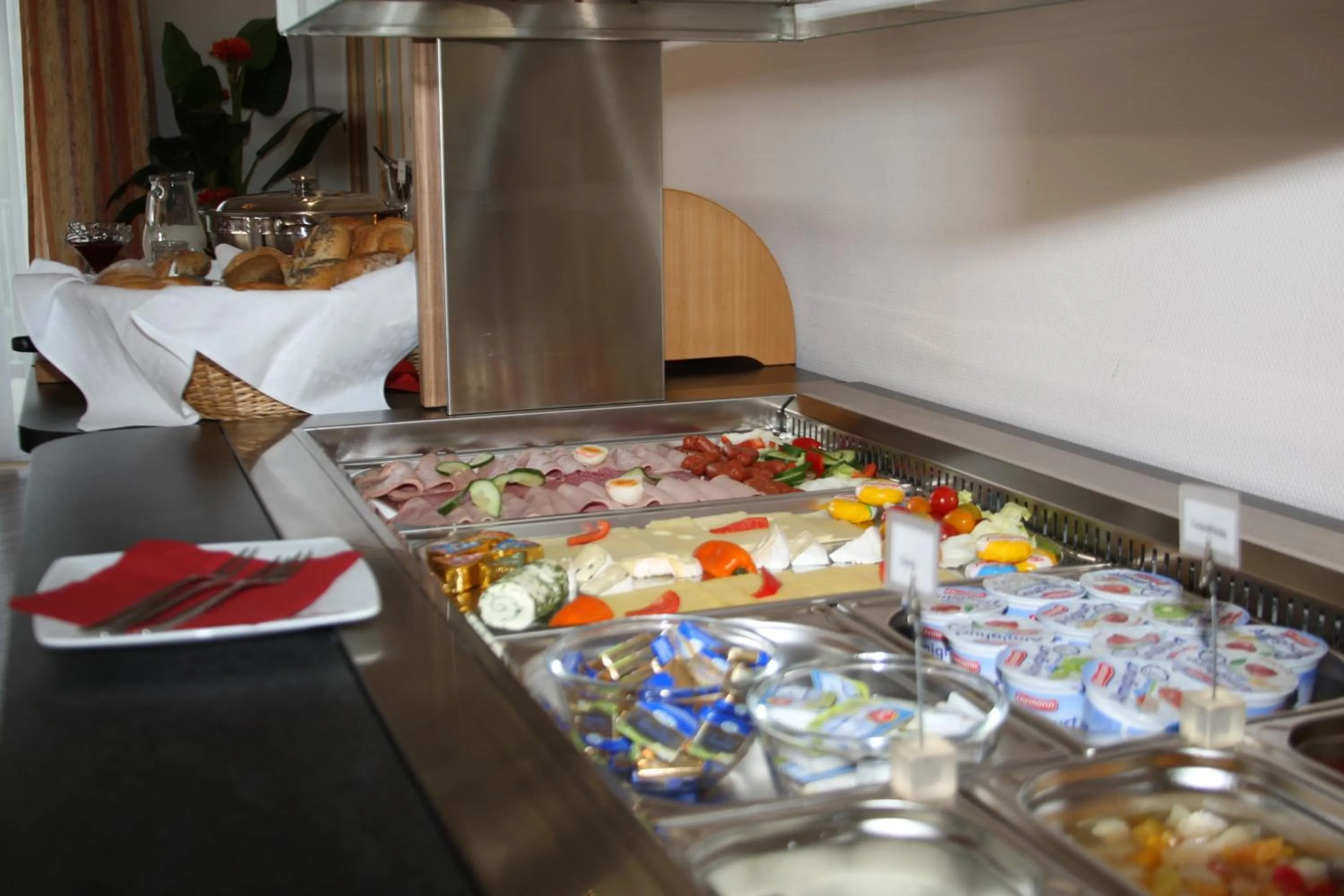 Buffet breakfast in Hotel Bürger