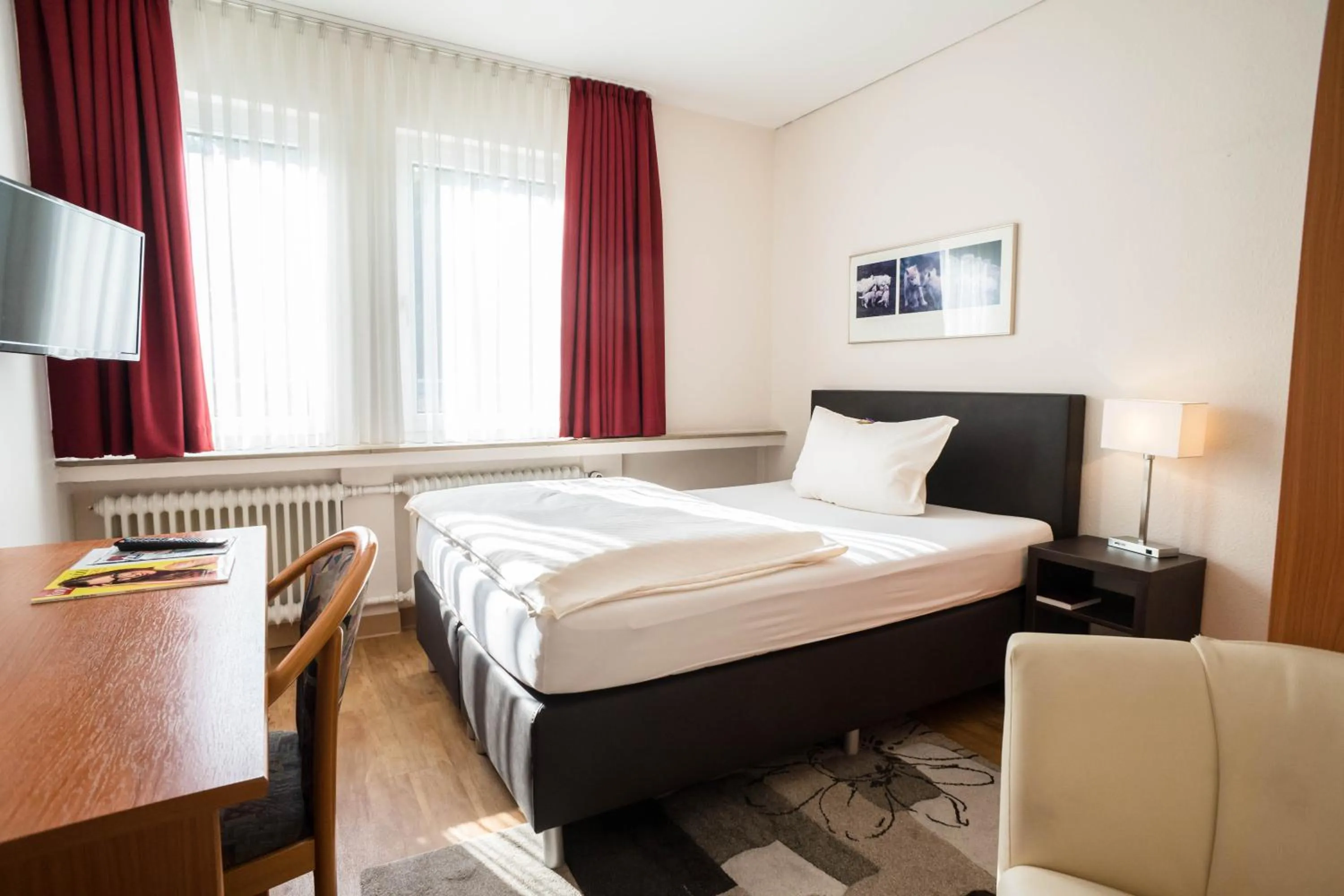 Photo of the whole room, Bed in Hotel Bürger