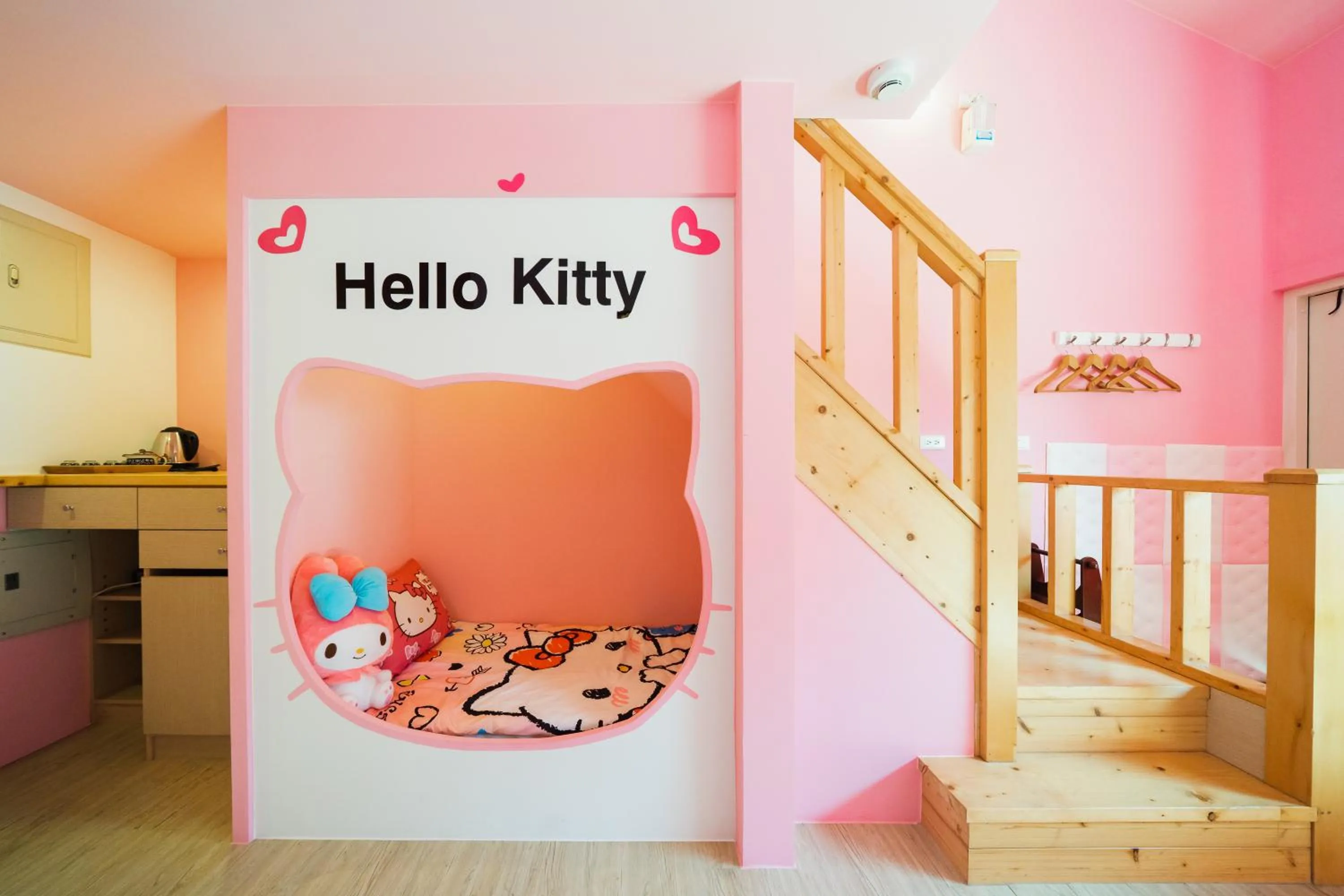 Decorative detail in Julie's Garden, Cingjing - Fon Chin Homestay