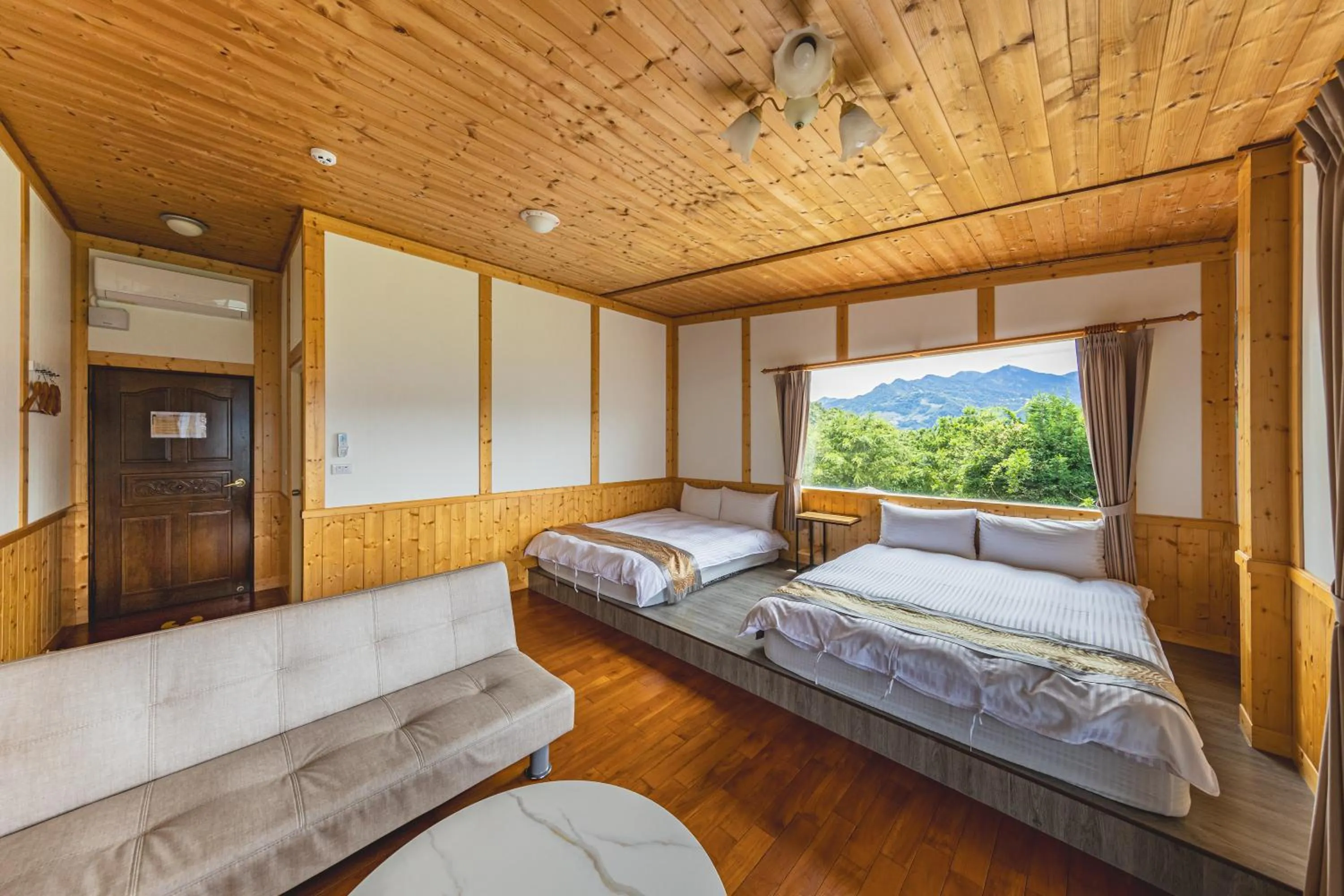 Photo of the whole room, Bed in Julie's Garden, Cingjing - Fon Chin Homestay