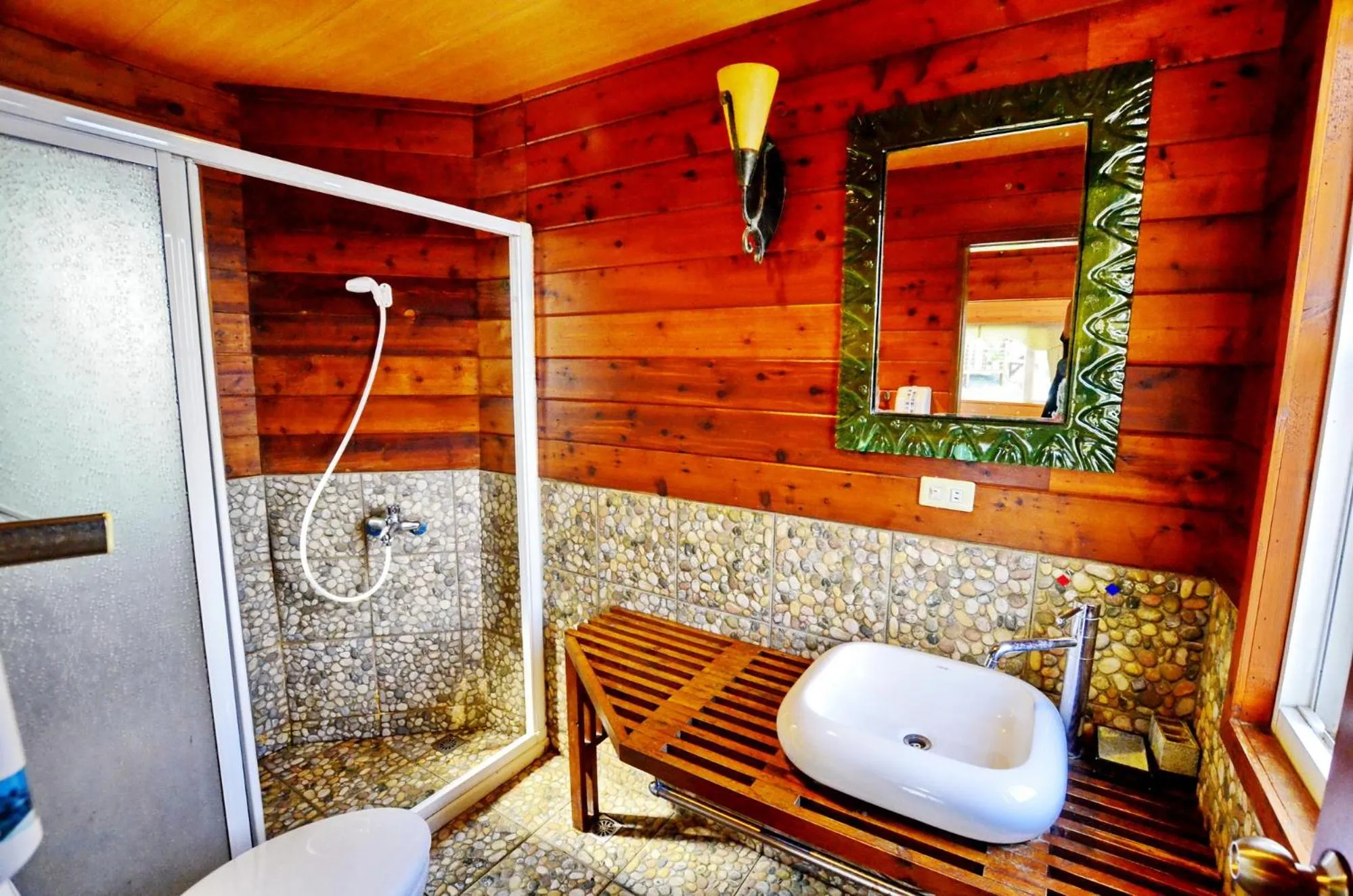 Shower in Shiyai Taoyuan