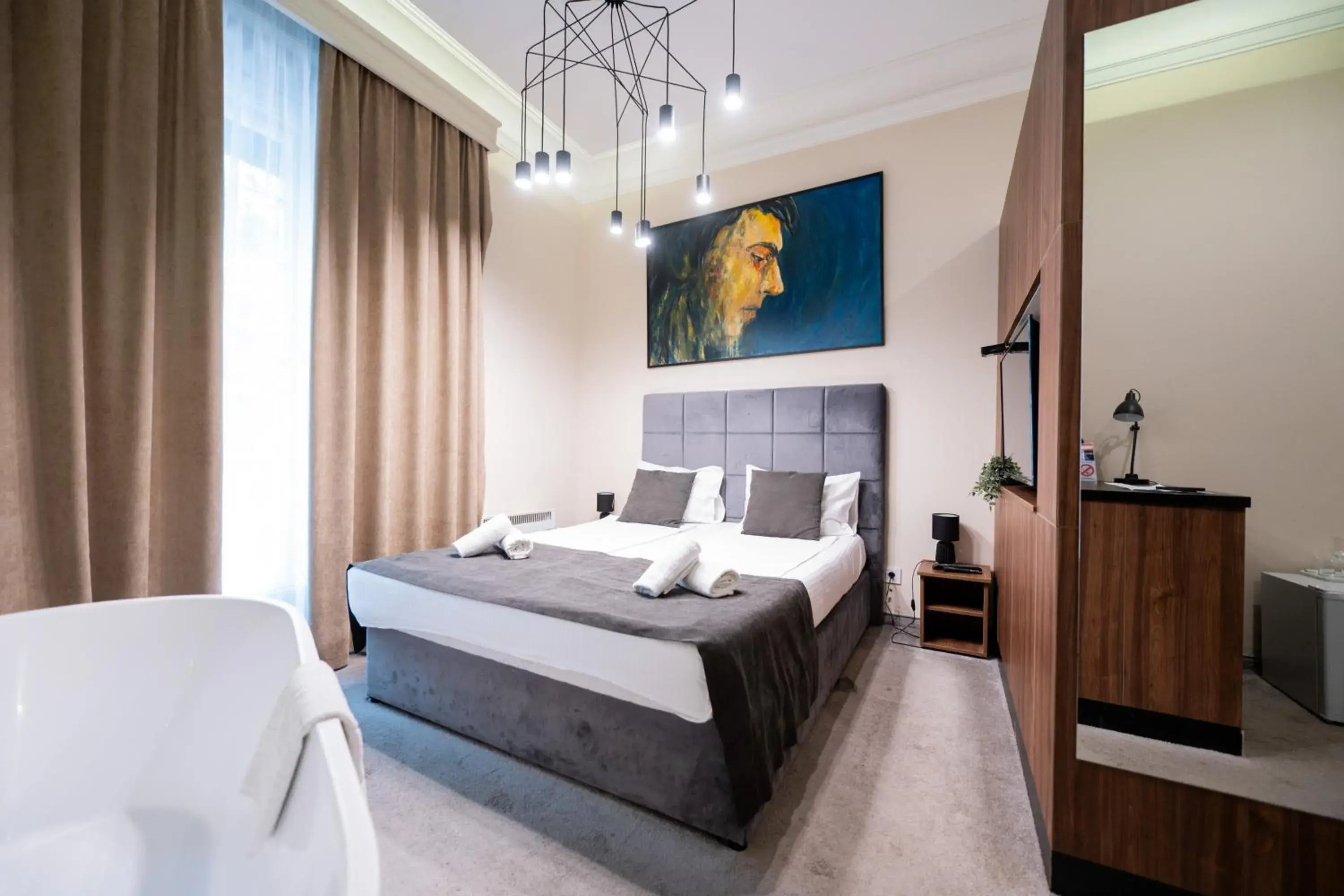 Superior Double or Twin Room with Terrace - Annex in Boutique Hotel Kings Palace Superior Double or Twin Room with Terrace - Annex in Boutique Hotel Kings Palace