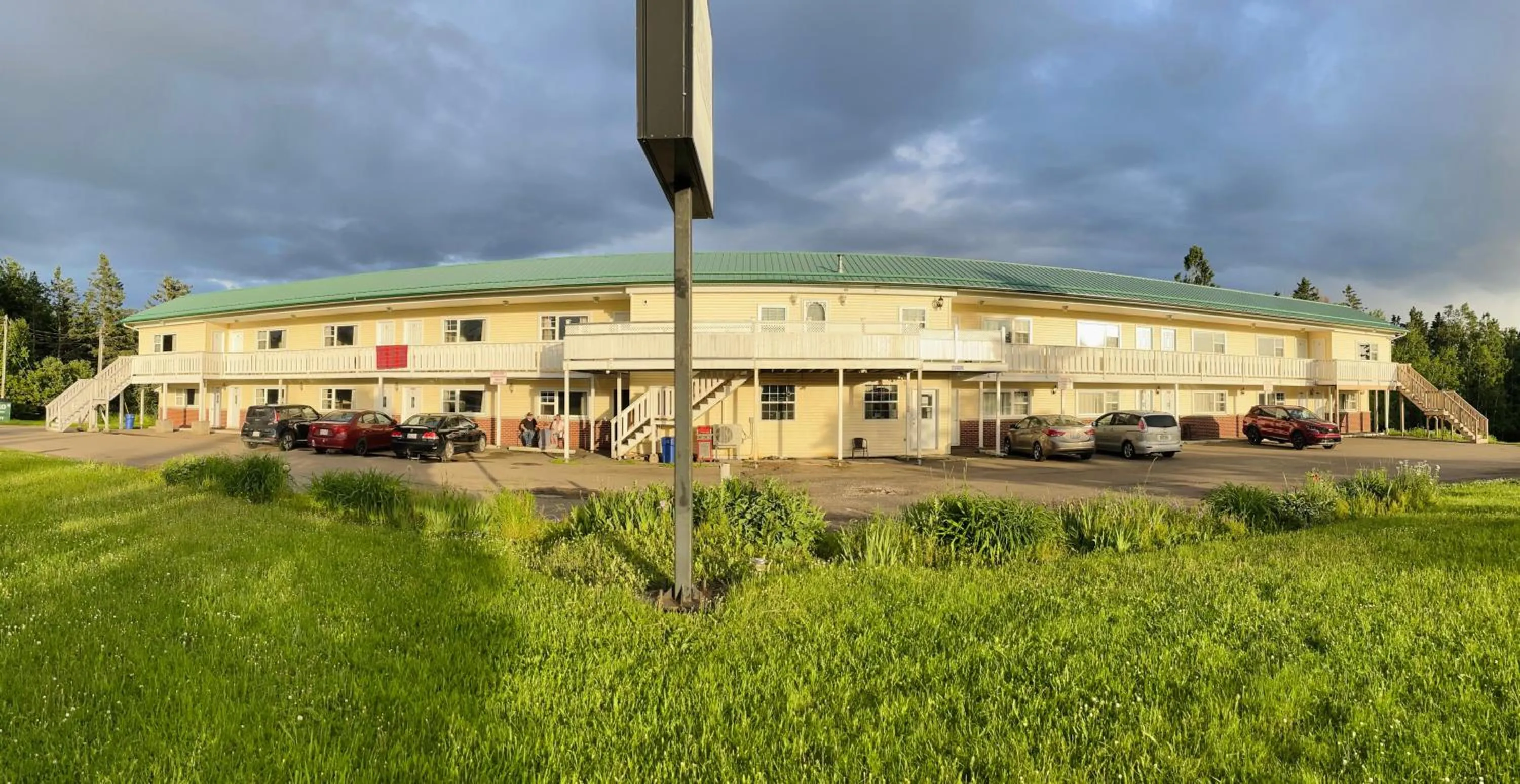 Property building in Scenic Motel Moncton