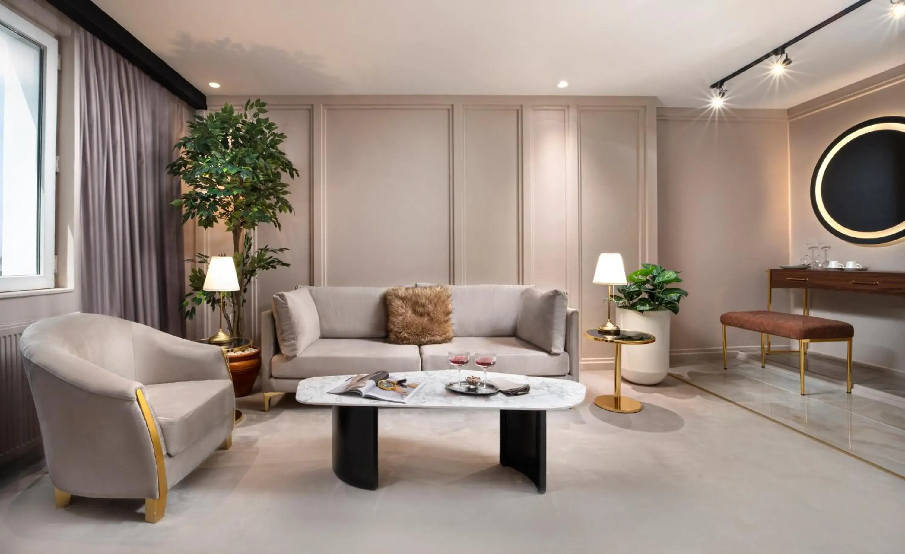 Executive Junior Suite with Bathtub & Fireplace in Walton Gardens Pera Executive Junior Suite with Bathtub & Fireplace in Walton Gardens Pera