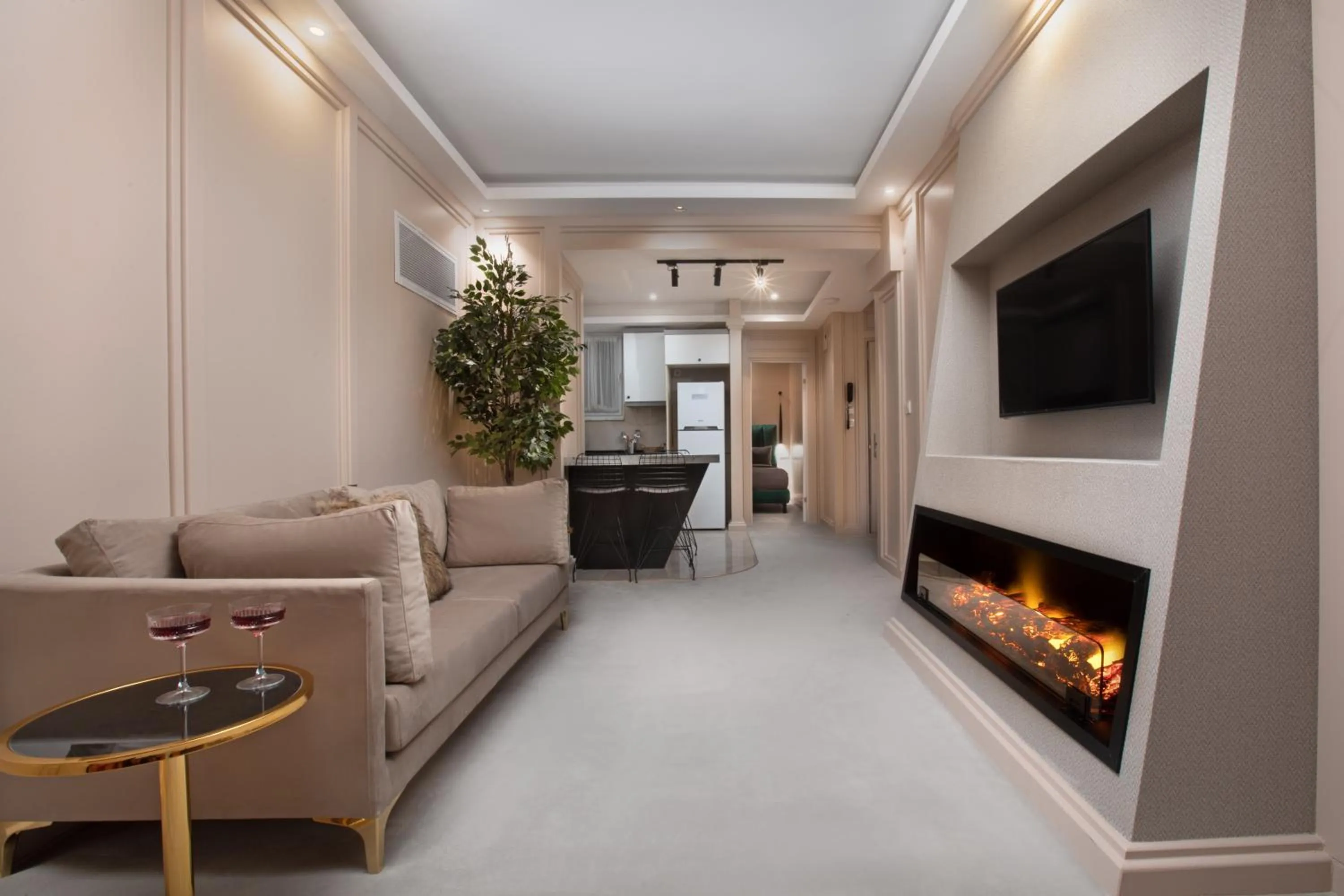 Seating area in Walton Gardens Pera