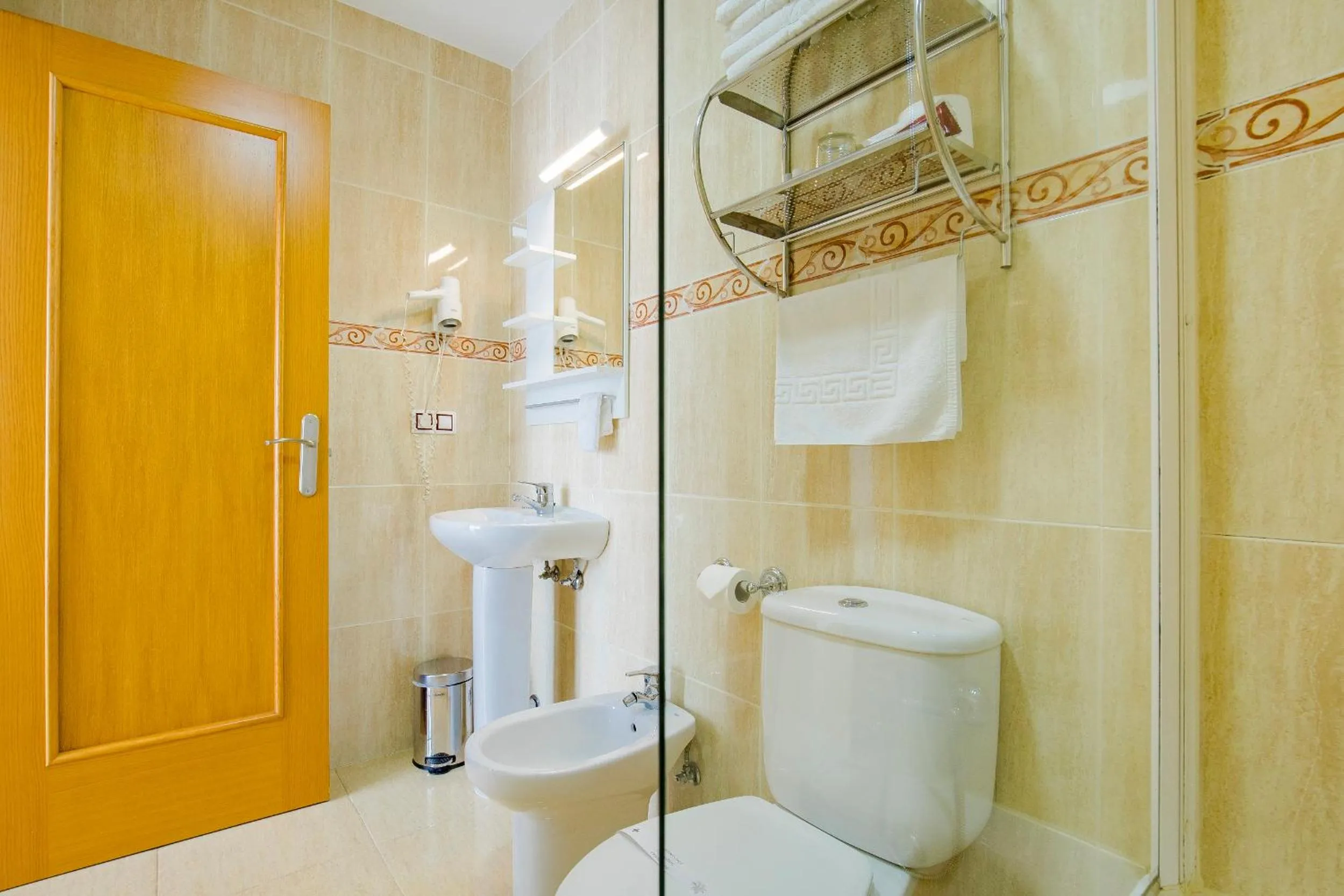 Bathroom in Hotel Arce