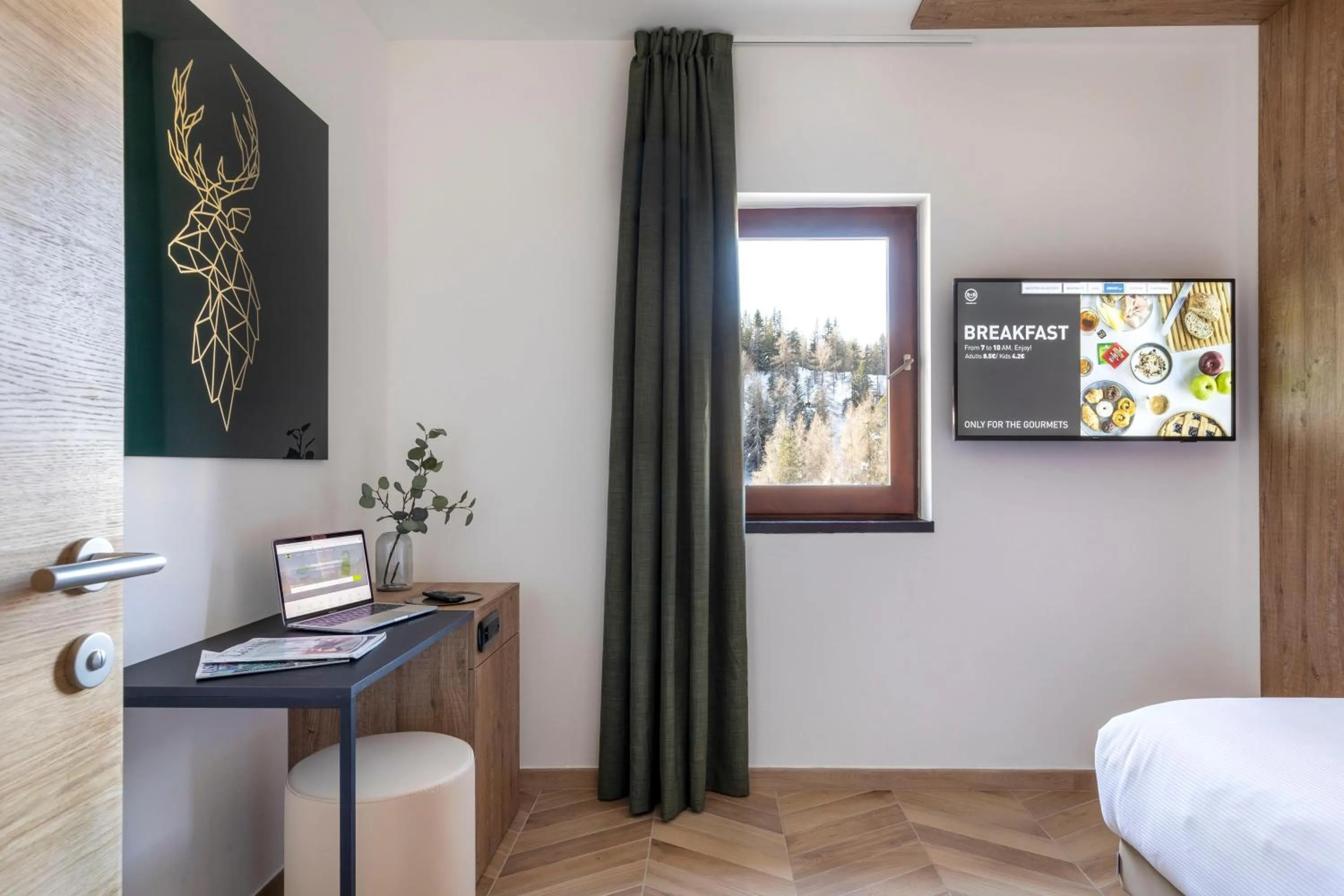 Photo of the whole room, Bed in B&B Hotel Passo Tre Croci Cortina