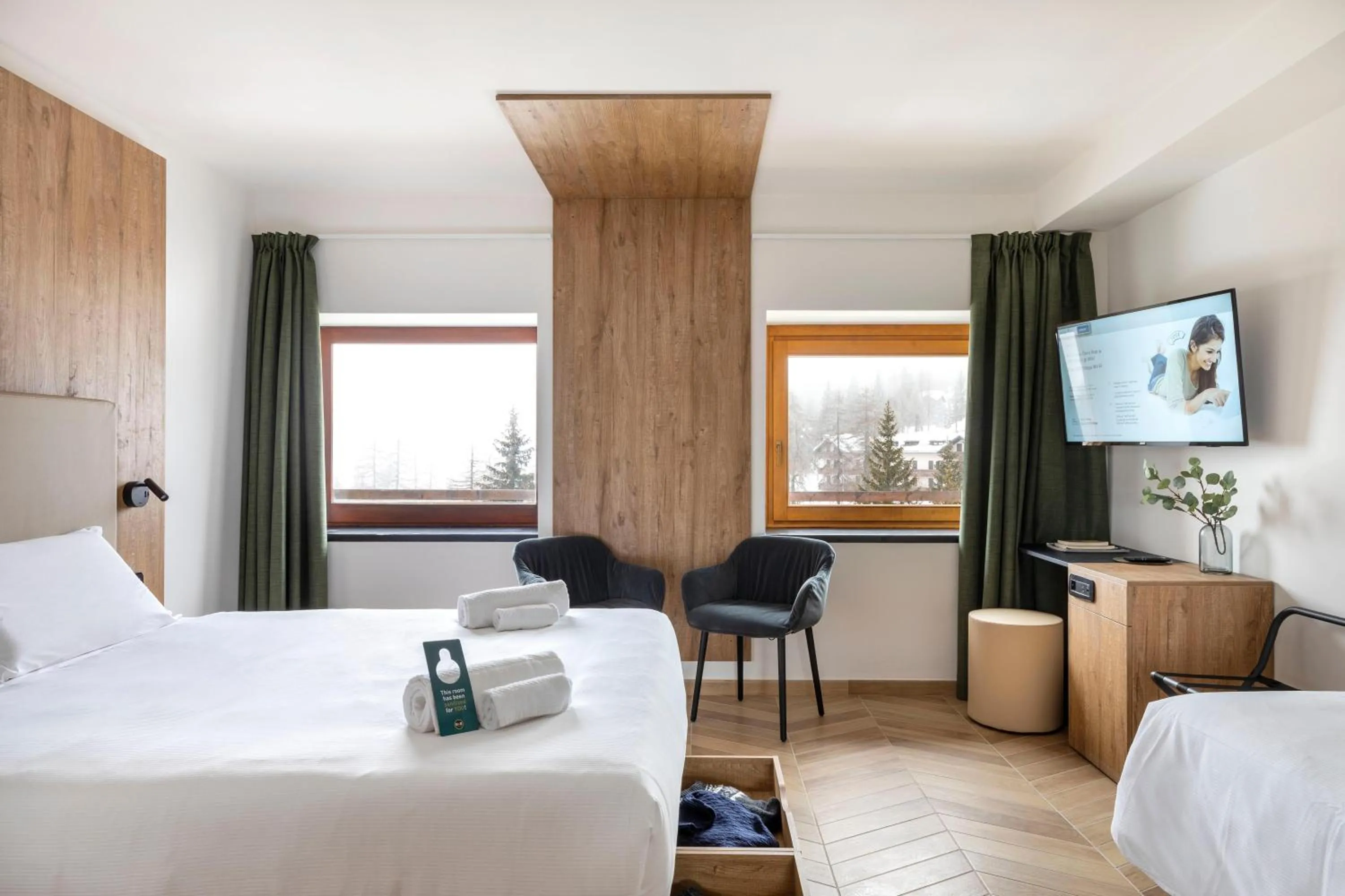 Photo of the whole room, Bed in B&B Hotel Passo Tre Croci Cortina